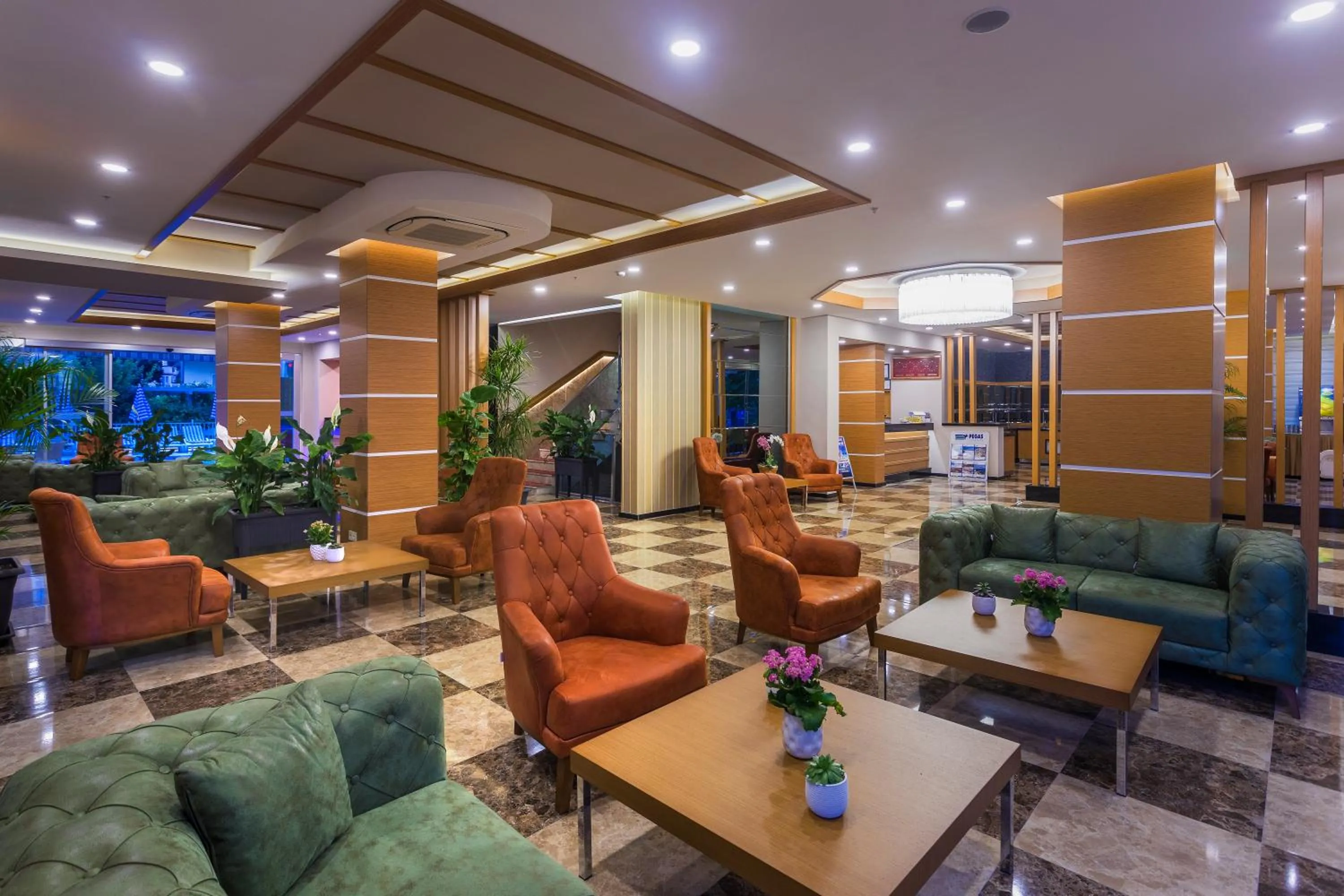 Lobby or reception in Lonicera City Hotel