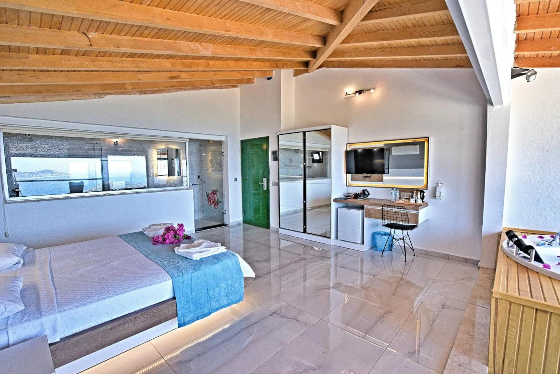 Bed in Stonehillkaş