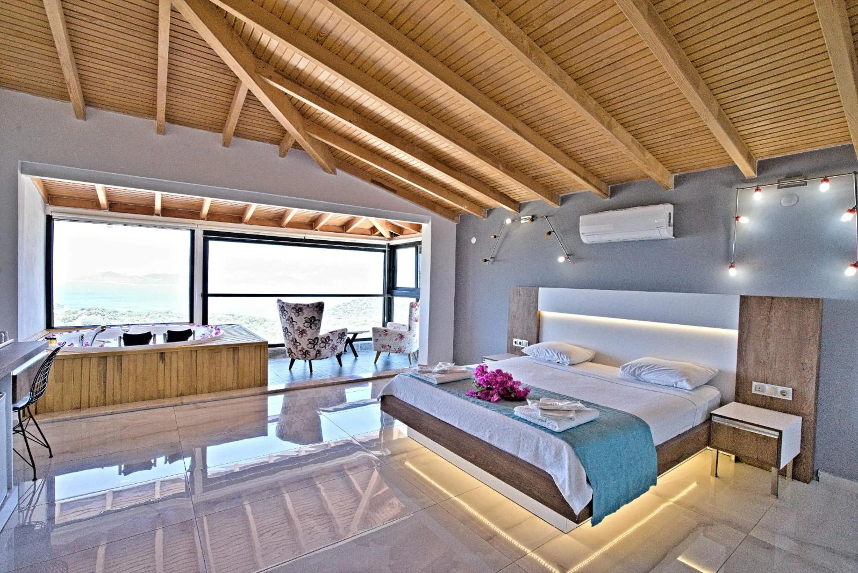 Bed in Stonehillkaş