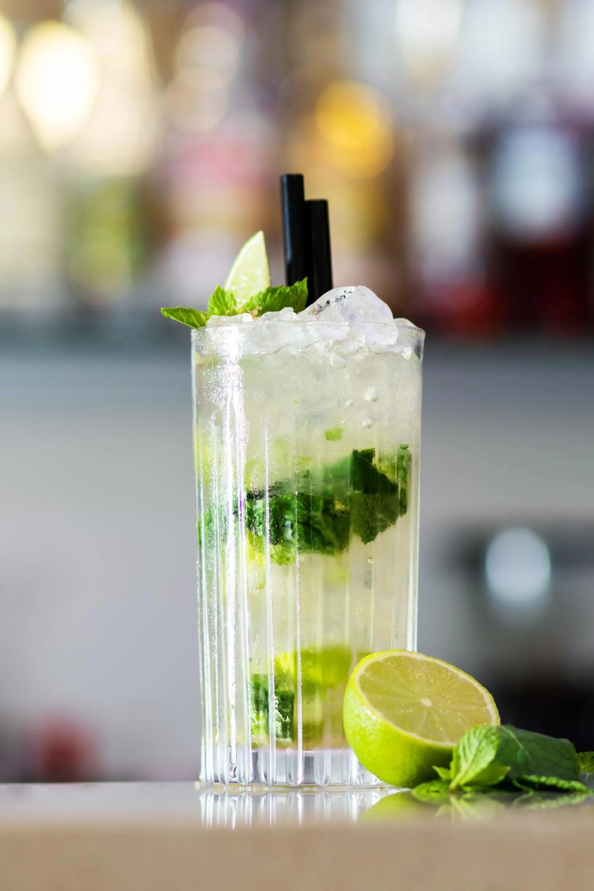 Lounge or bar in Golden Tulip Krakow City Center