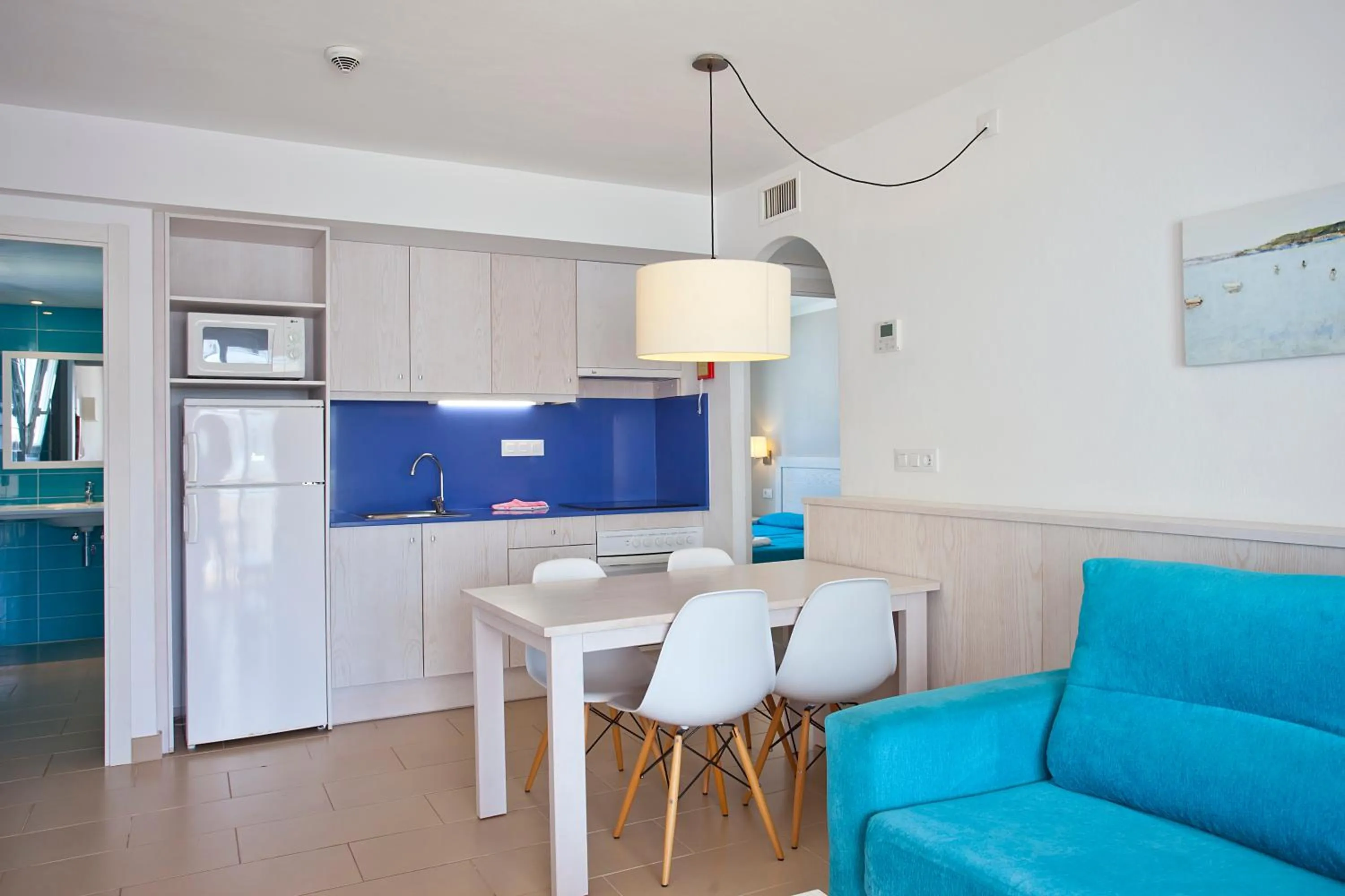 Kitchen or kitchenette in Seth Mestral & Llebeig