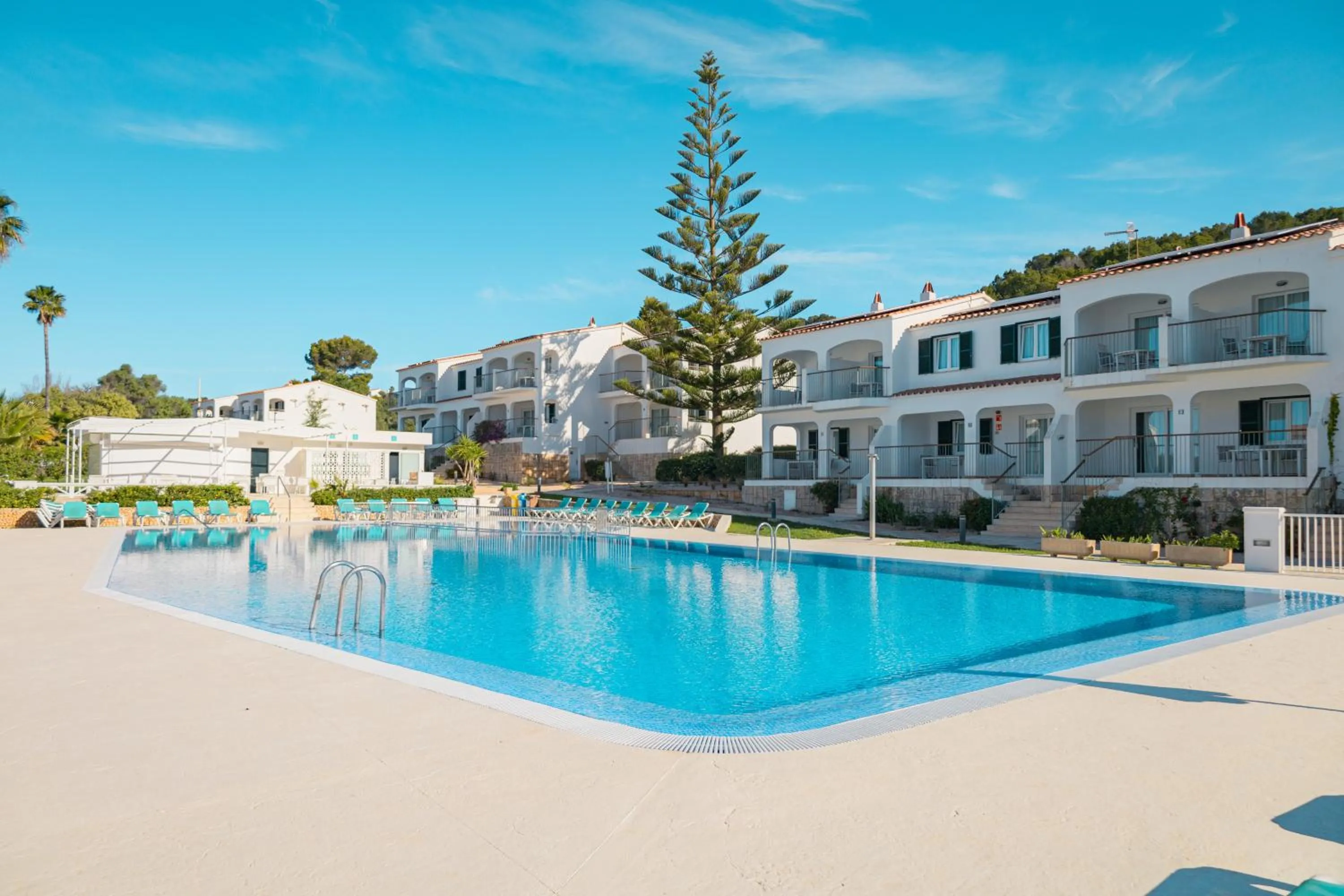 Swimming pool in Seth Mestral & Llebeig