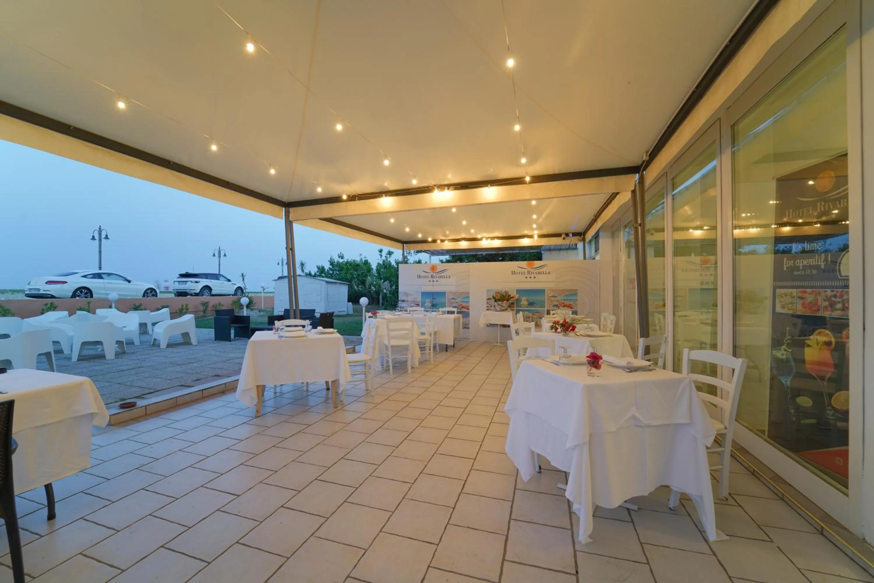 Restaurant/places to eat in Hotel Rivabella