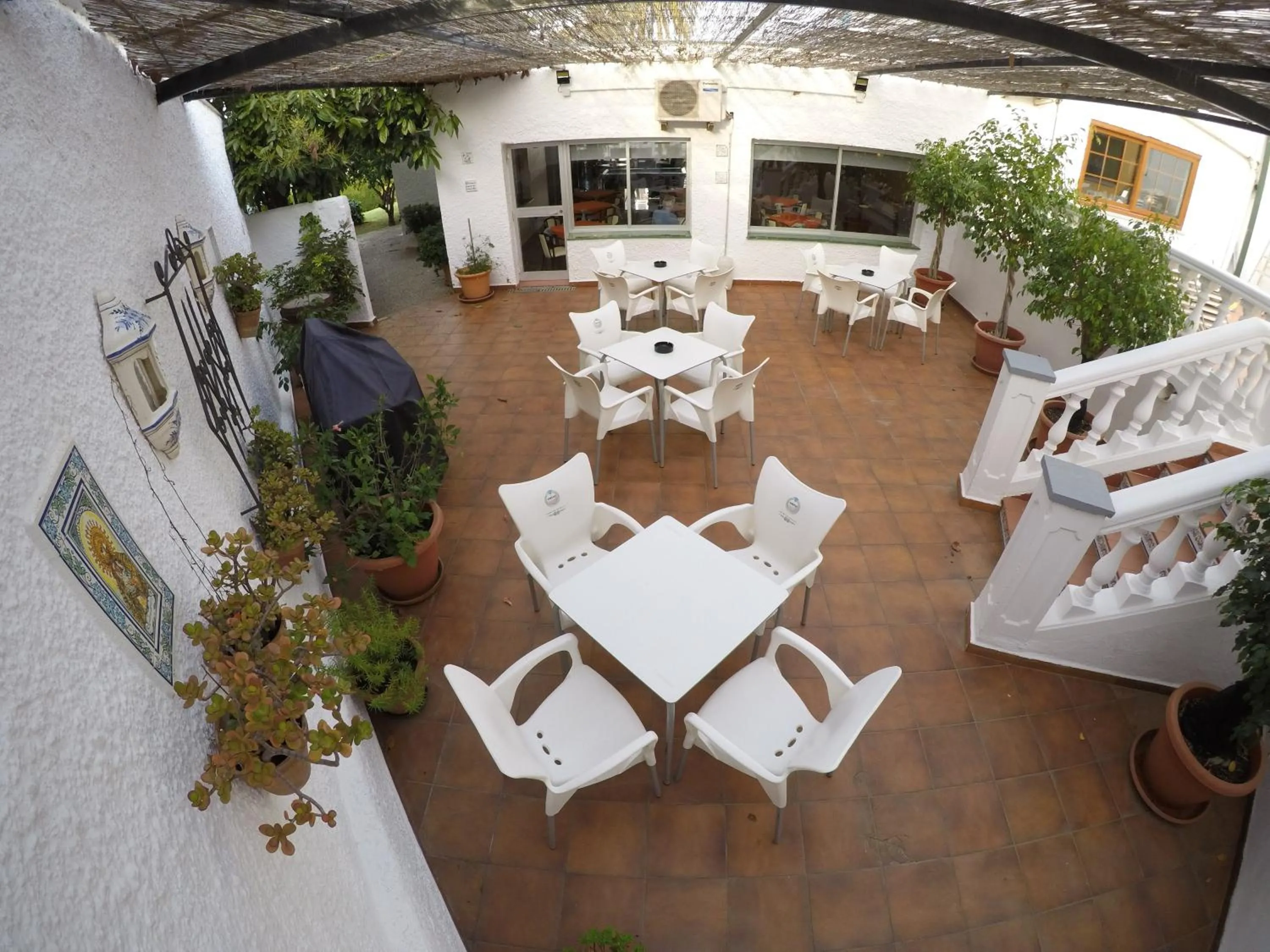 Patio in Hotel Complejo Los Rosales