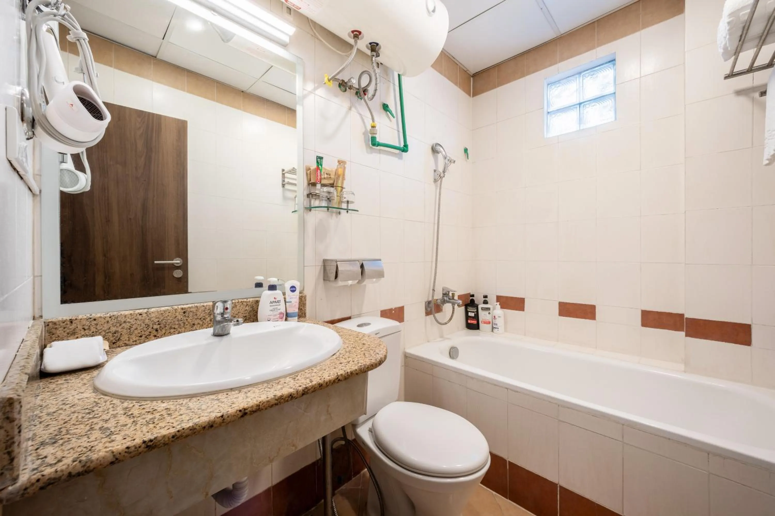 Bathroom in A25 Hotel - 26 Hàng Nón