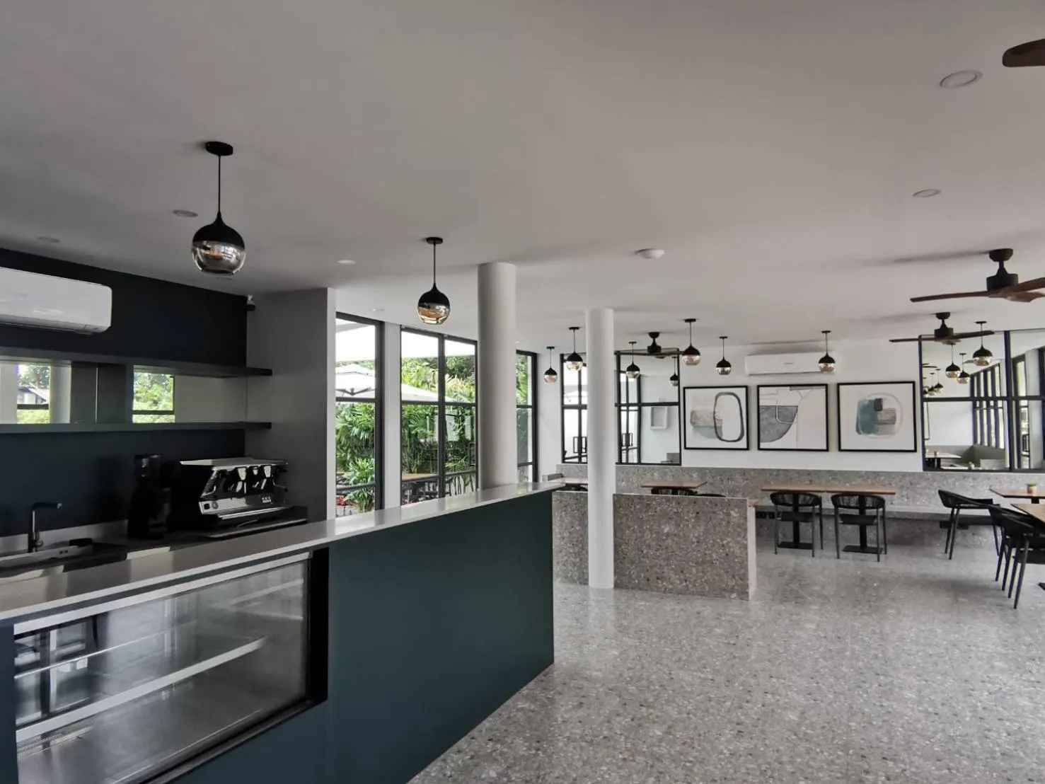 Restaurant/places to eat in Skye Beach Koh Samui