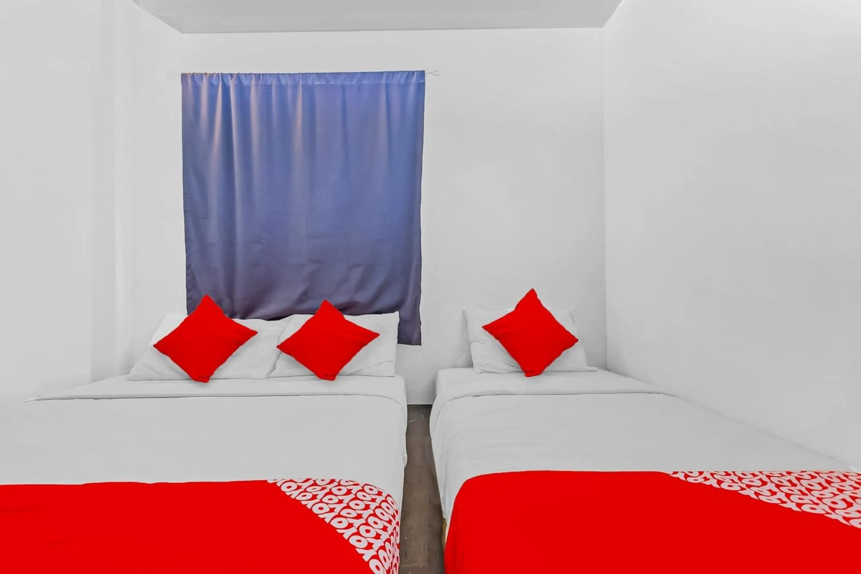 Bedroom, Bed in Hotel O Zzz Hotel