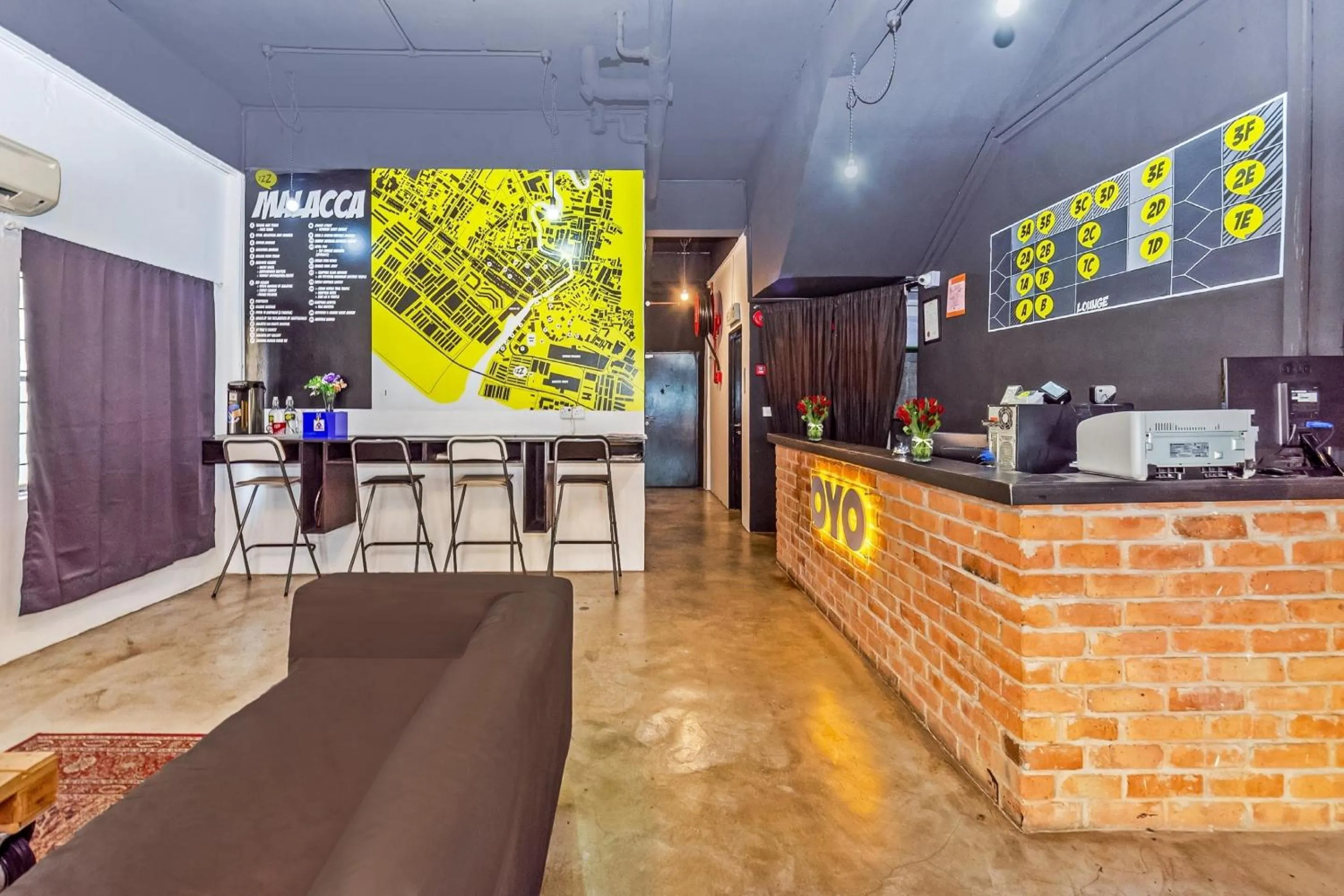 Lobby or reception in Hotel O Zzz Hotel