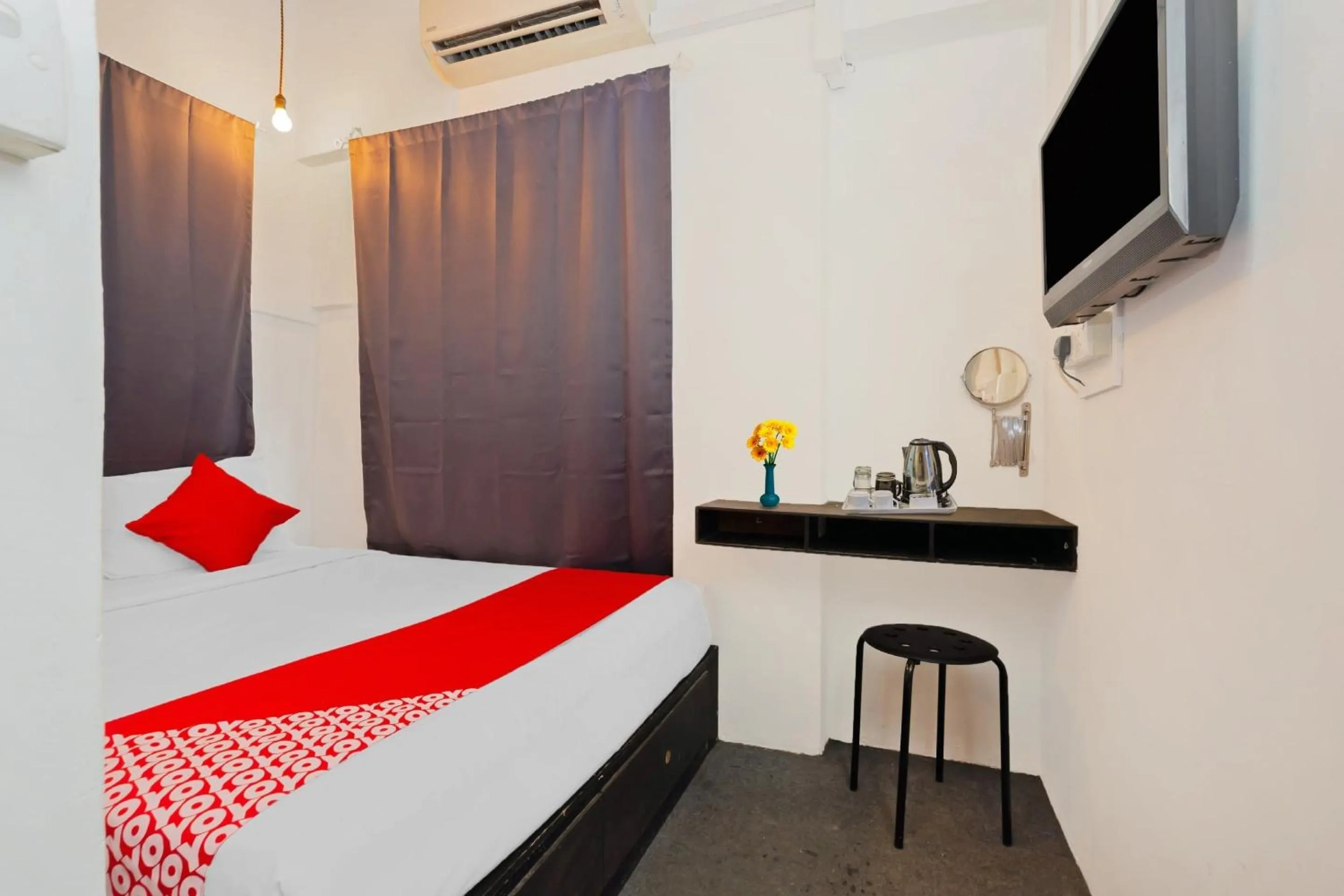 Bedroom, Bed in Hotel O Zzz Hotel