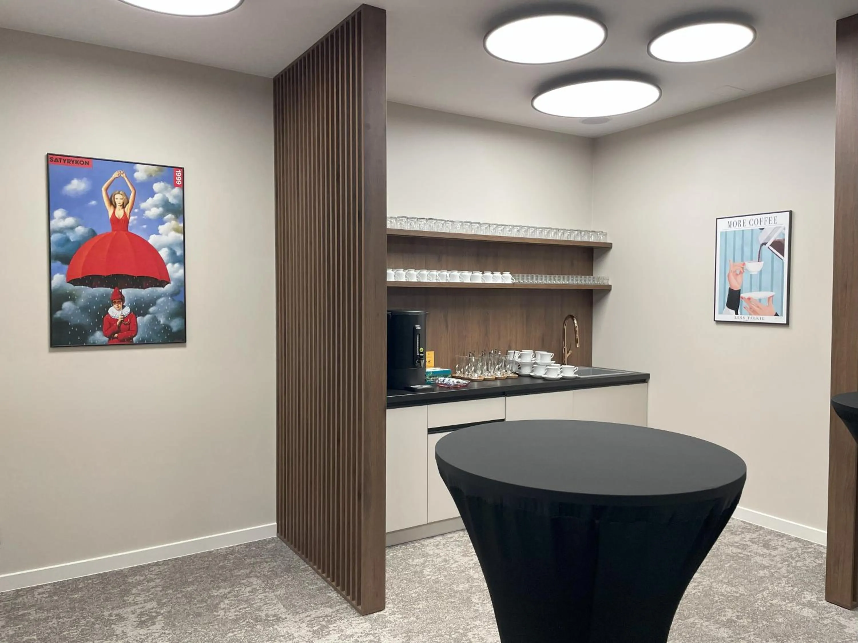 Meeting/conference room in Piotrkowska 89 Residence