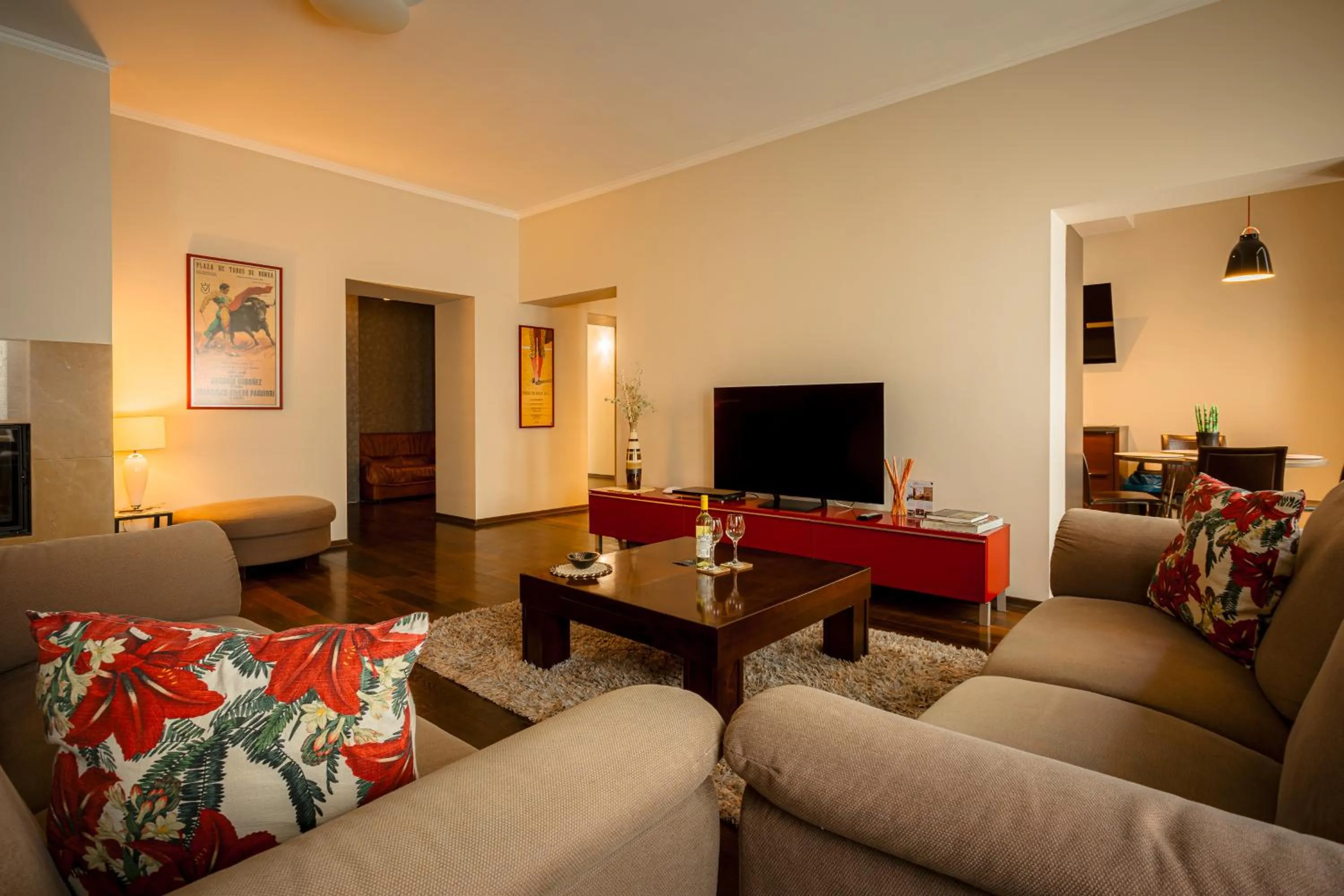 Communal lounge/ TV room in Piotrkowska 89 Residence