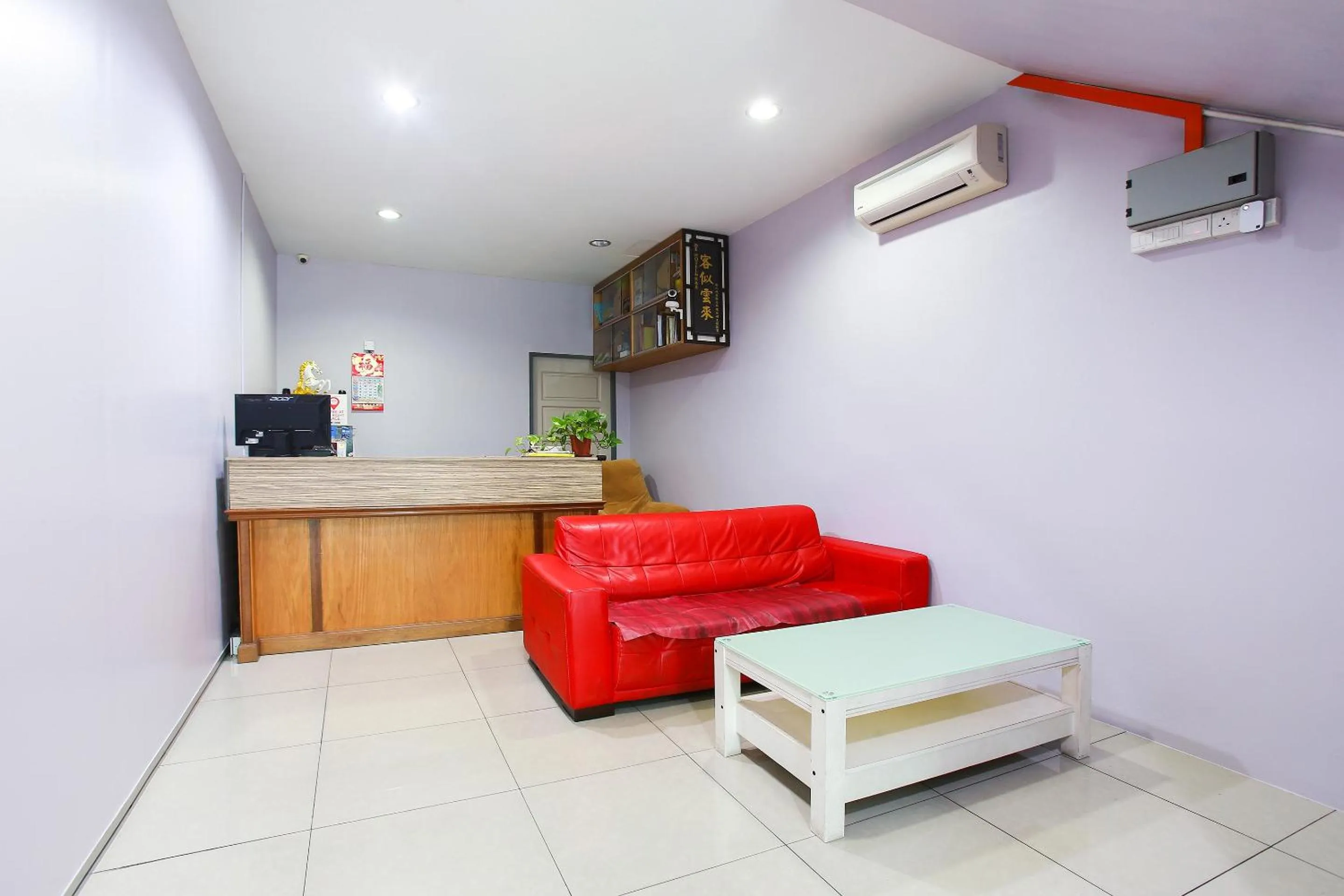 Lobby or reception in OYO 89332 De Hotel