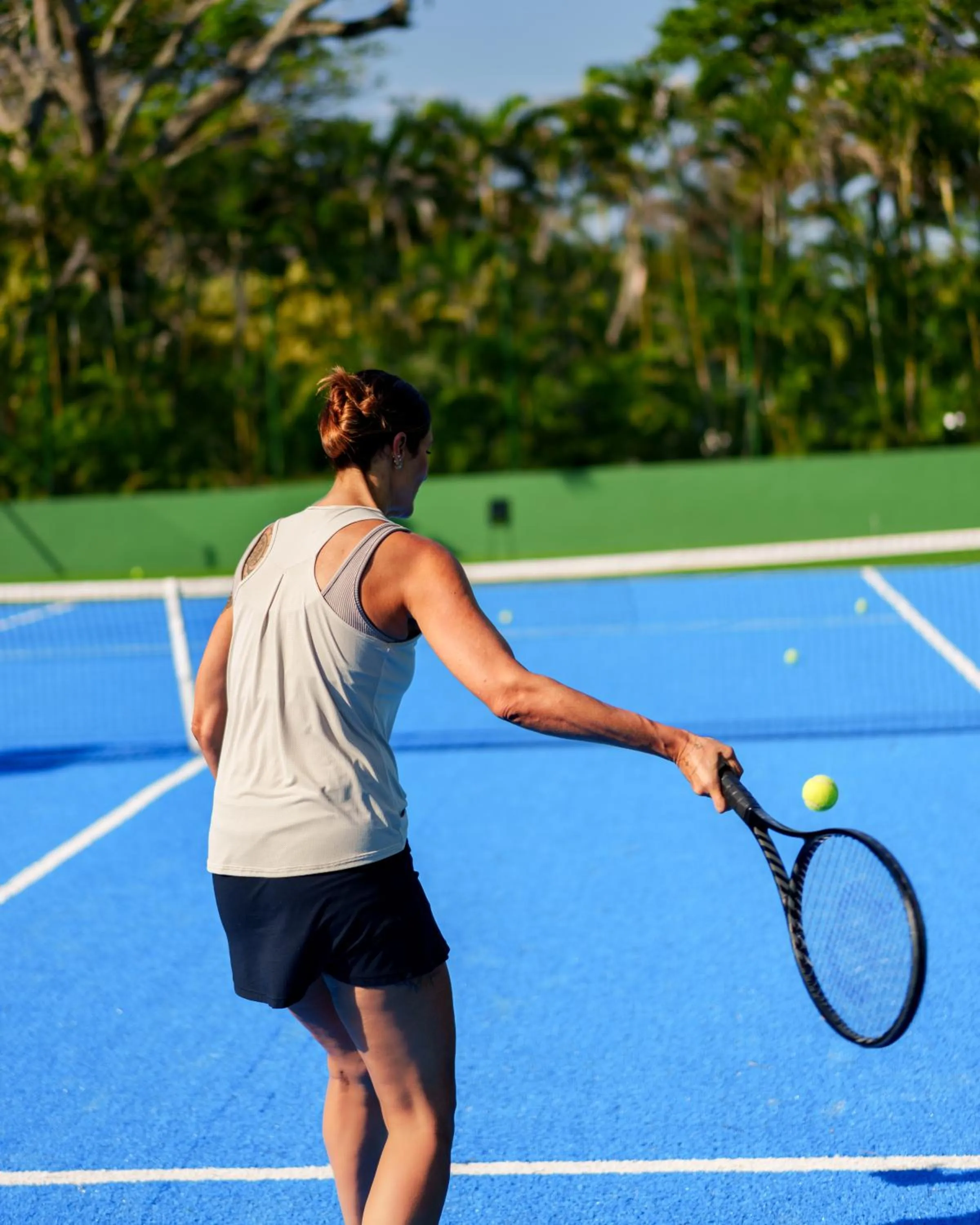 Tennis court in Zendaya Resort Beach Sport & Spa