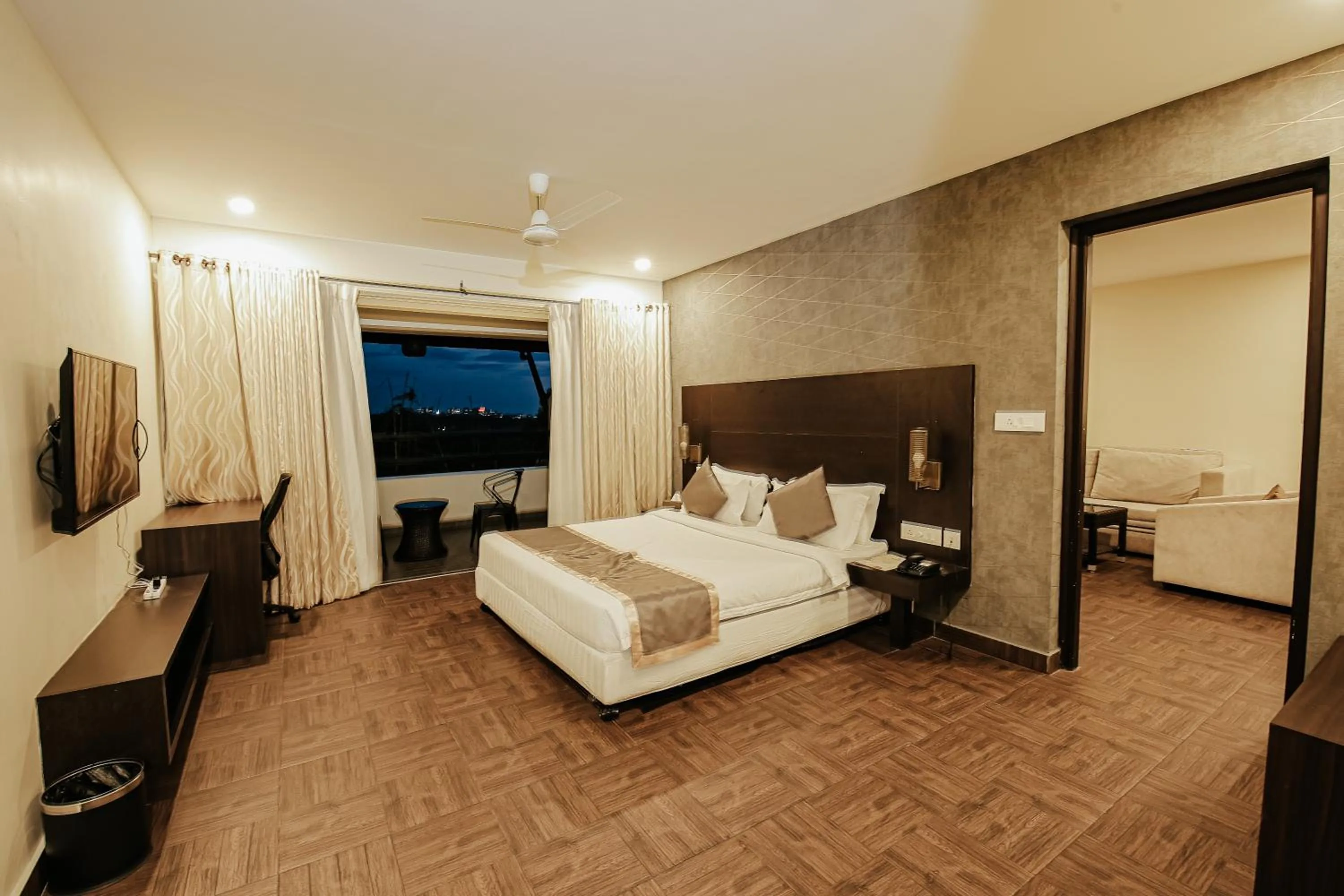 Balcony/Terrace, Bed in Avoki Resorts