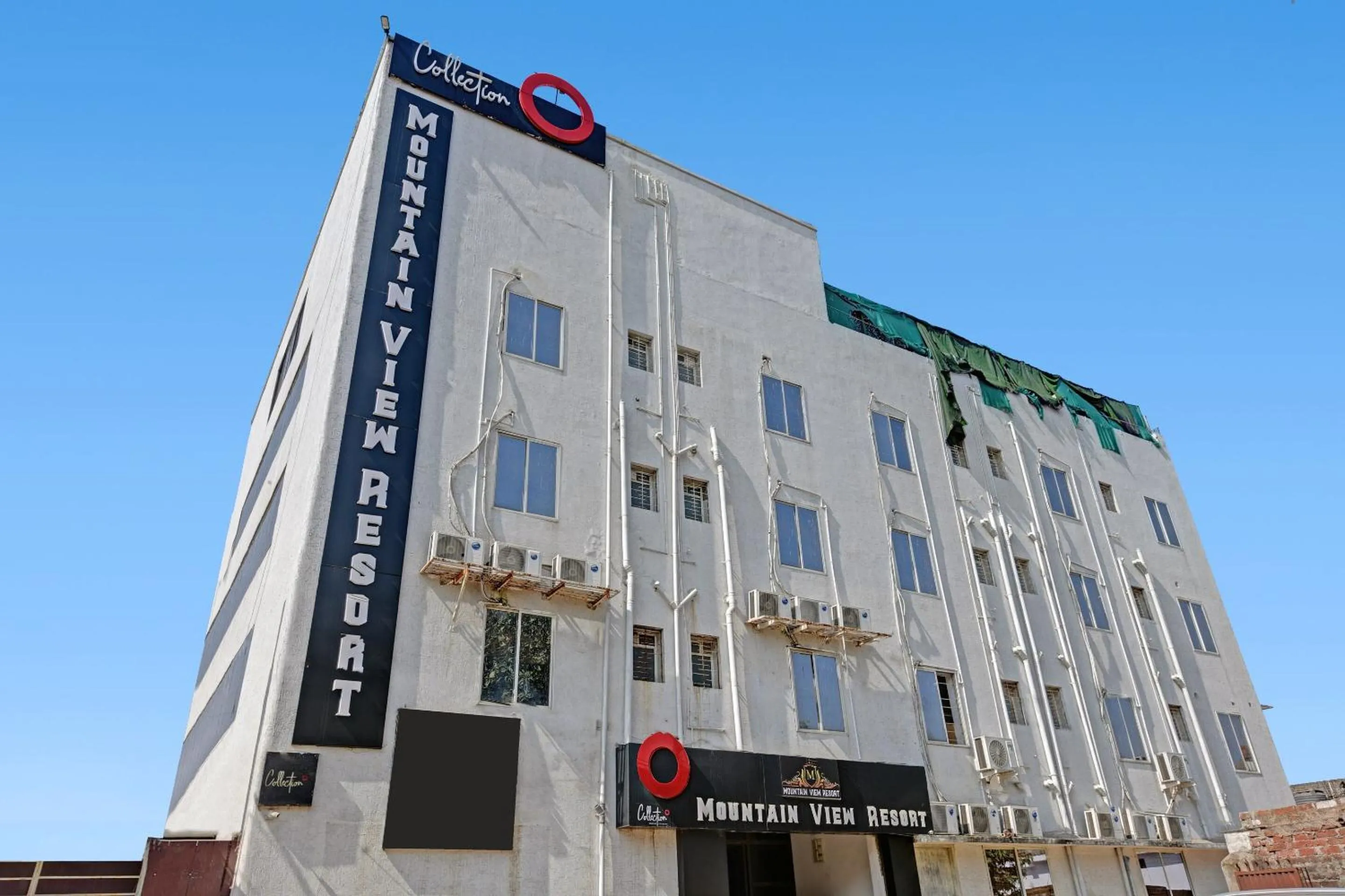 Facade/entrance in Super Collection O Mountain View Resort