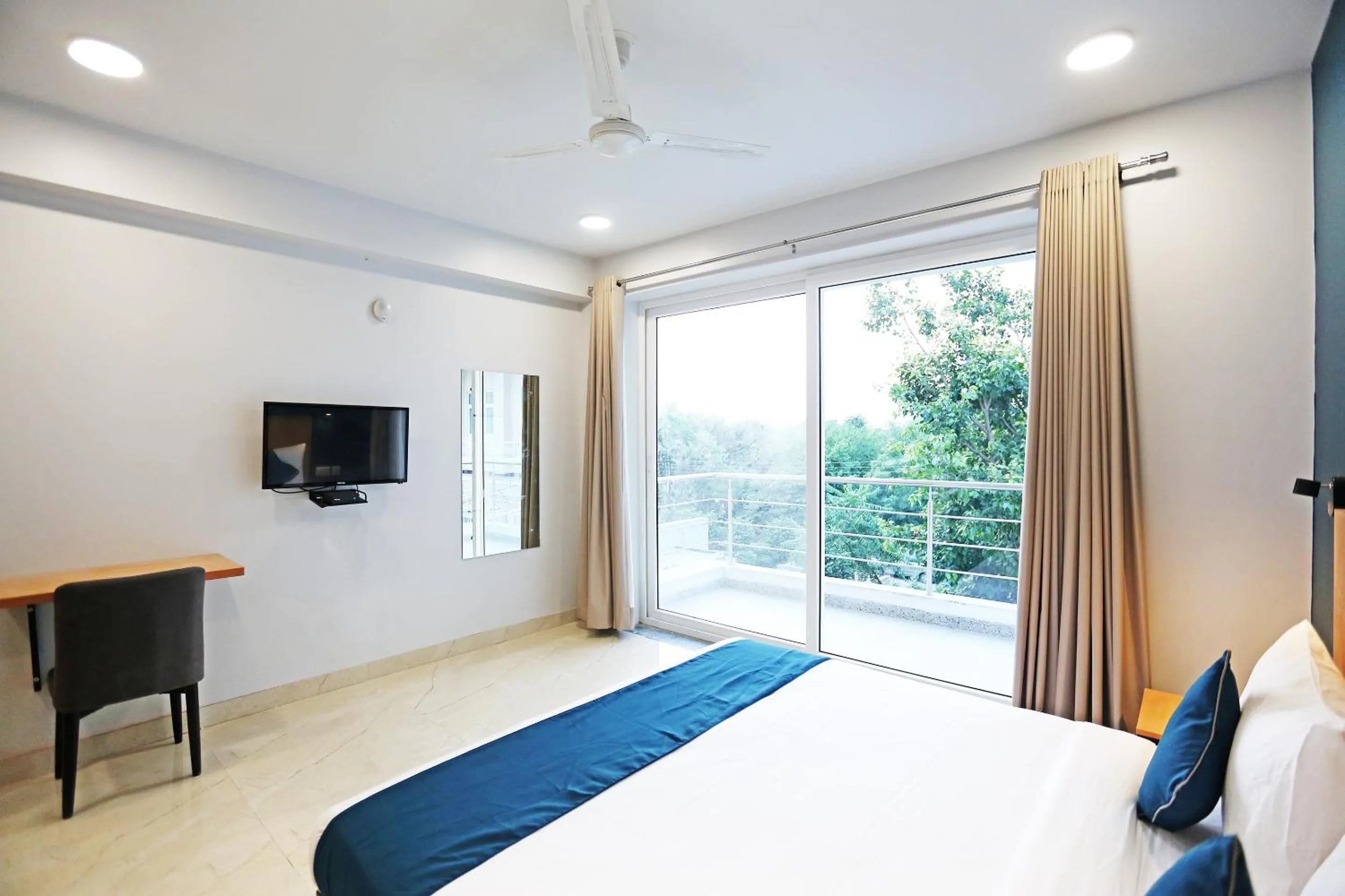 Bedroom in Hotel O Moody Moon Blue