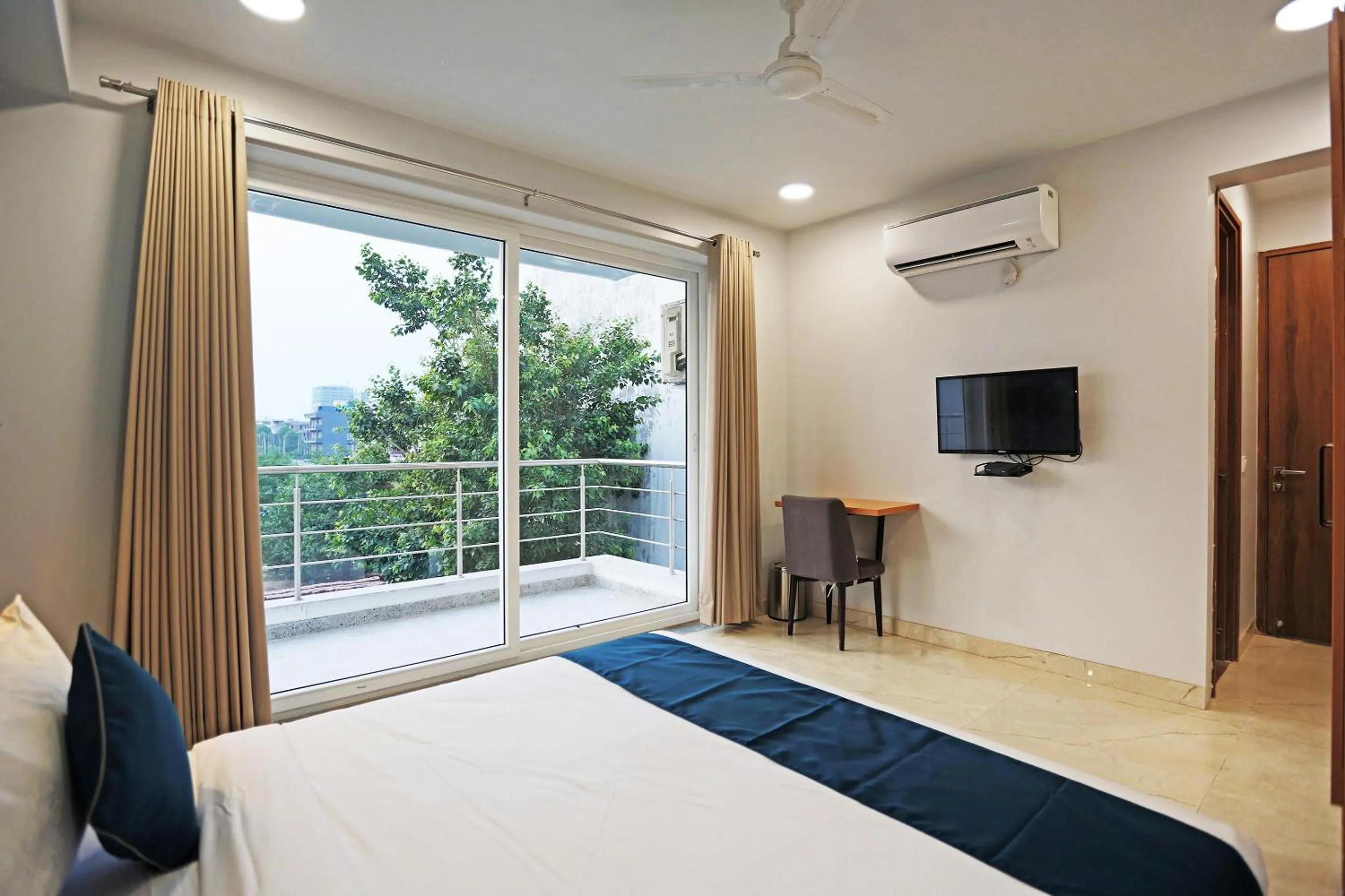 Bedroom in Hotel O Moody Moon Blue