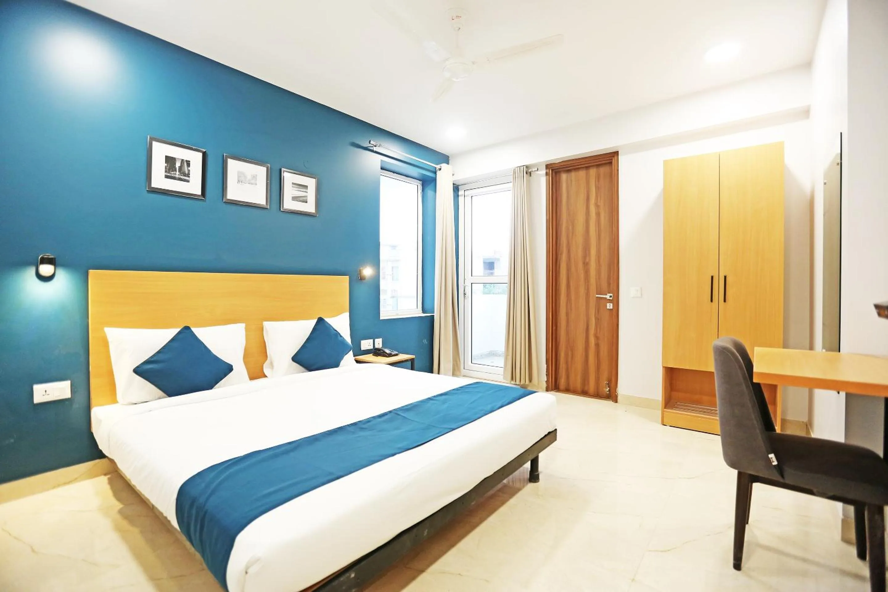 Bedroom in Hotel O Moody Moon Blue