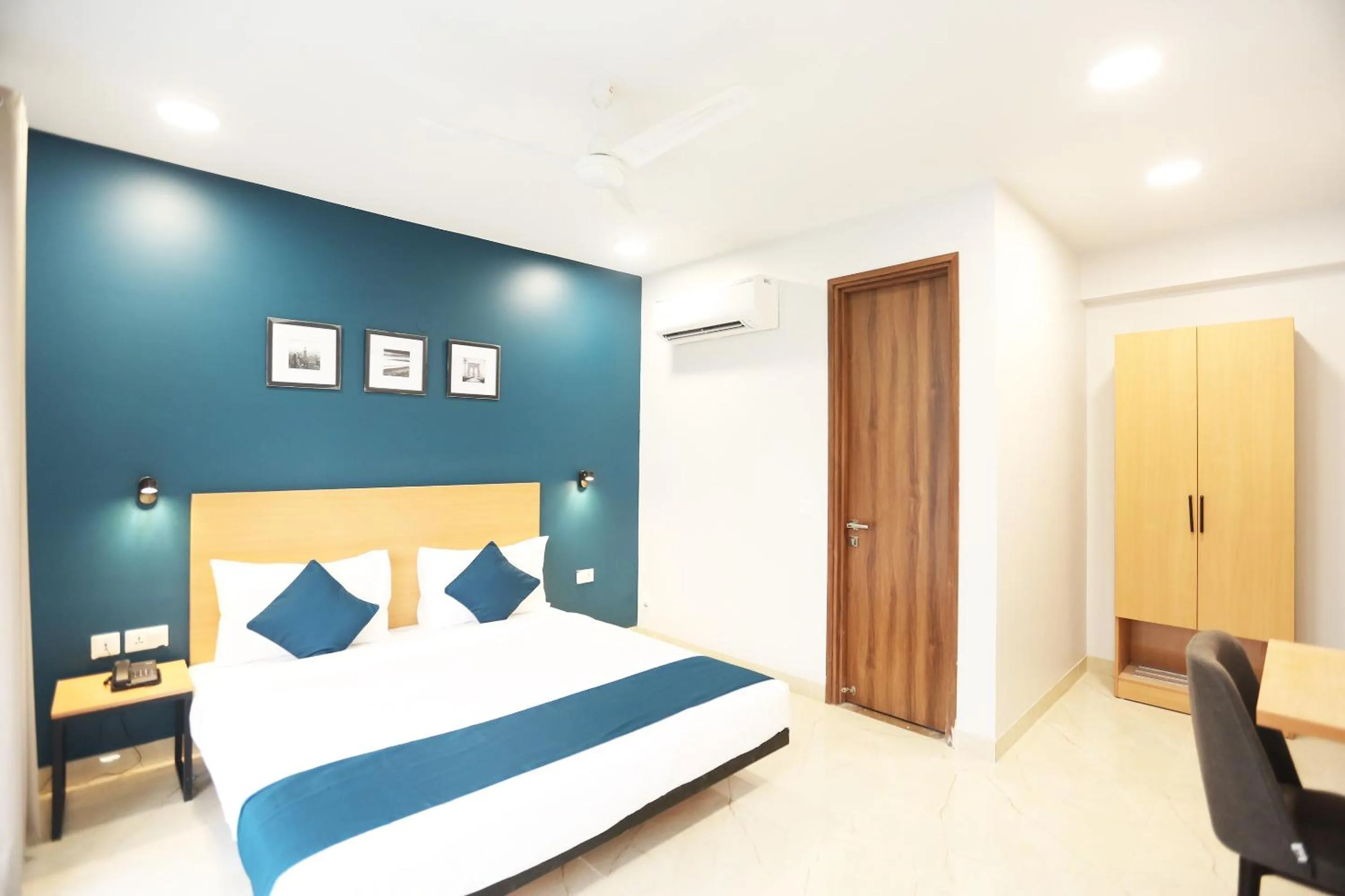 Bedroom in Hotel O Moody Moon Blue