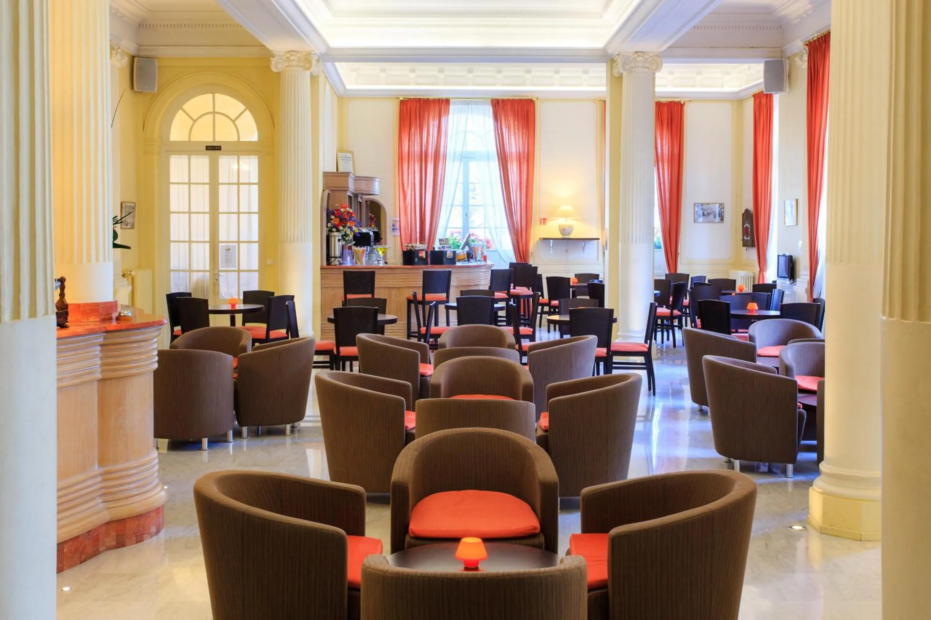 TV and multimedia in Hotel El Paradiso