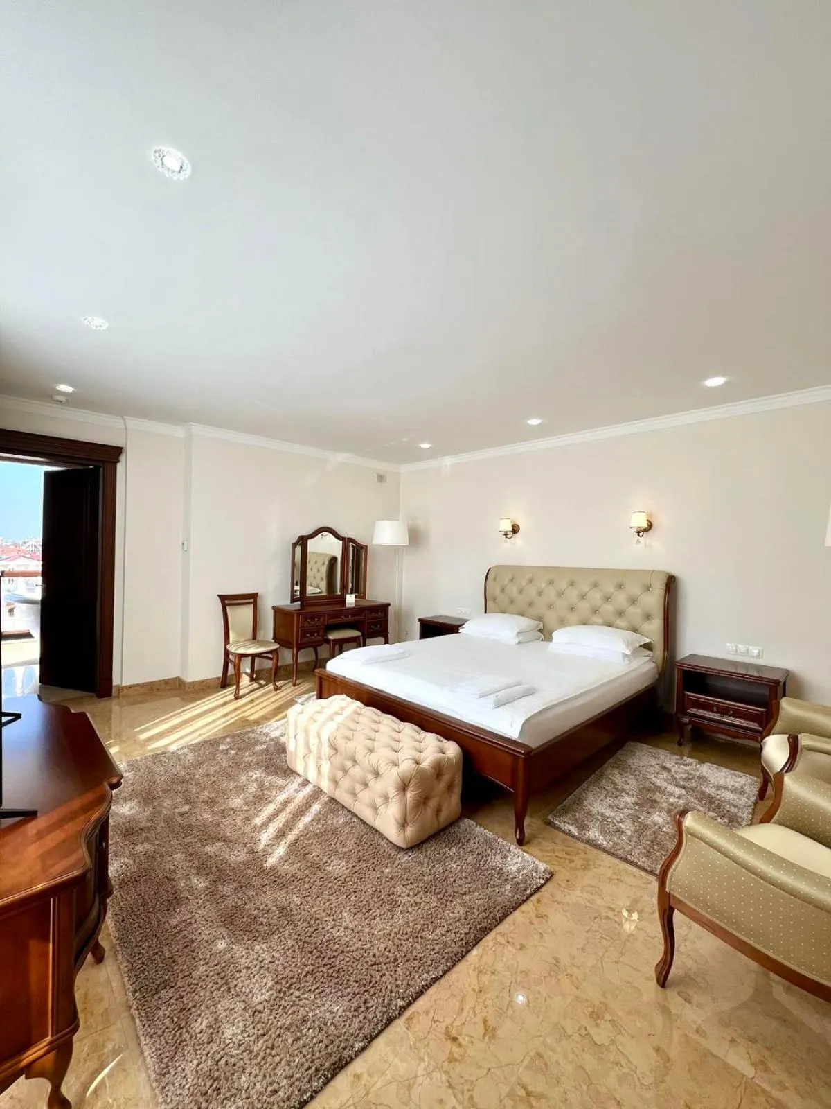 Photo of the whole room, Bed in Ambassador Hotel