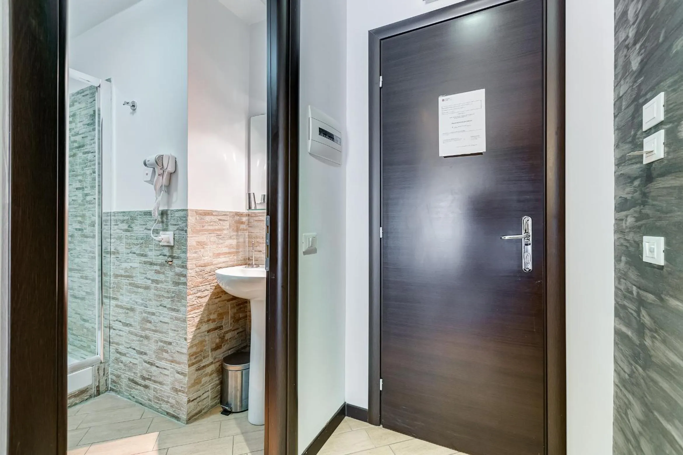 Shower in Dreams Of Rome