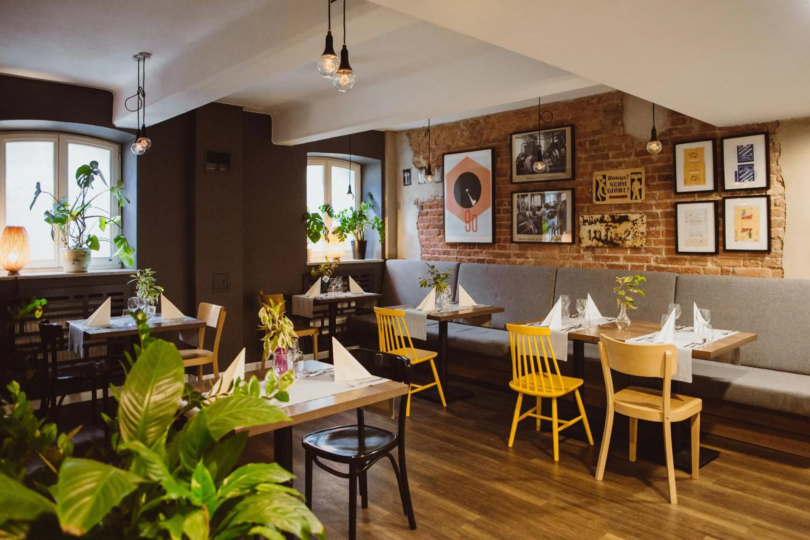 Restaurant/places to eat in Arche Hotel Tobaco Łódź