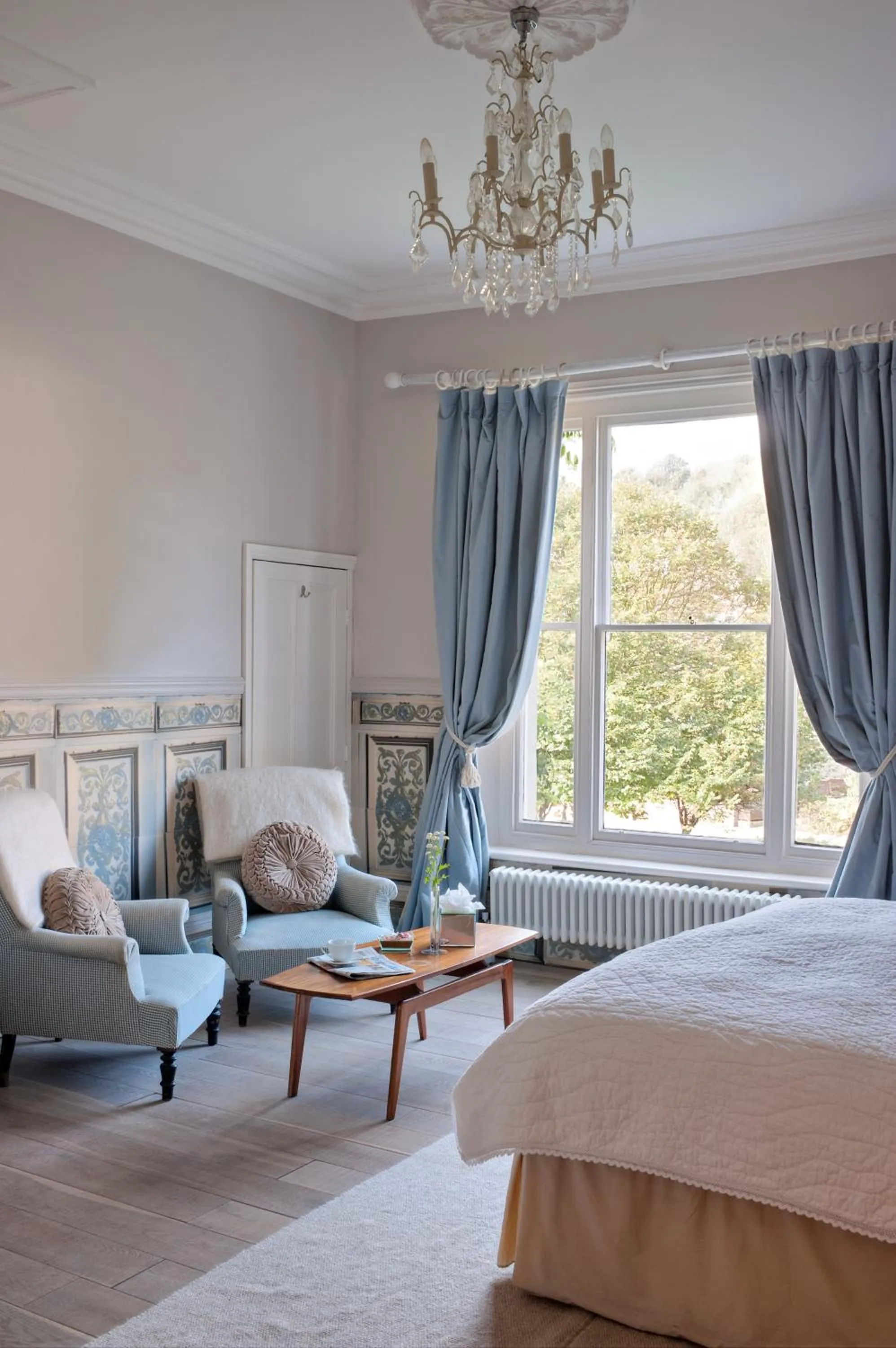 Seating area, Bed in The Old Rectory
