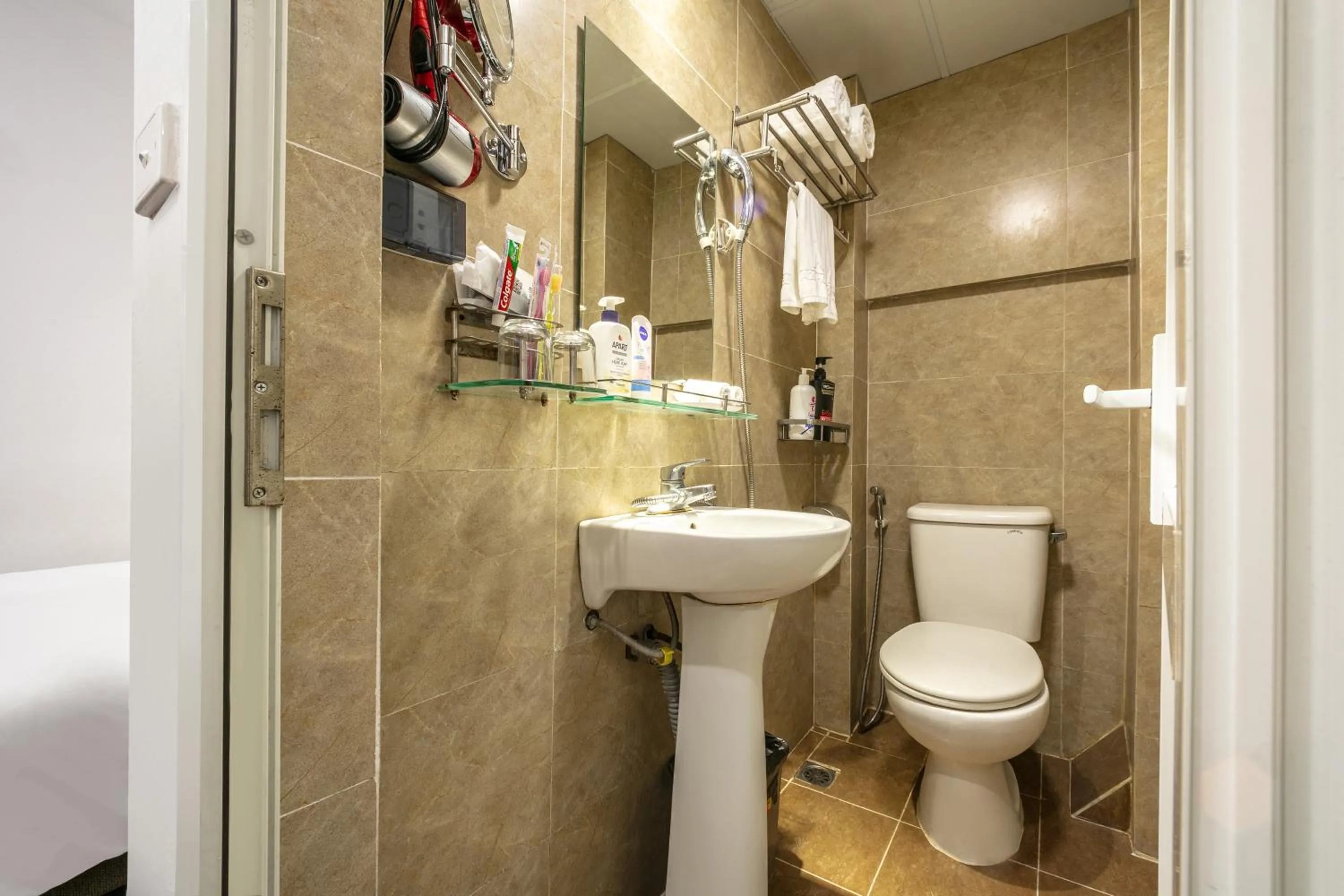 Shower in A25 Hotel - 12 Liên Trì