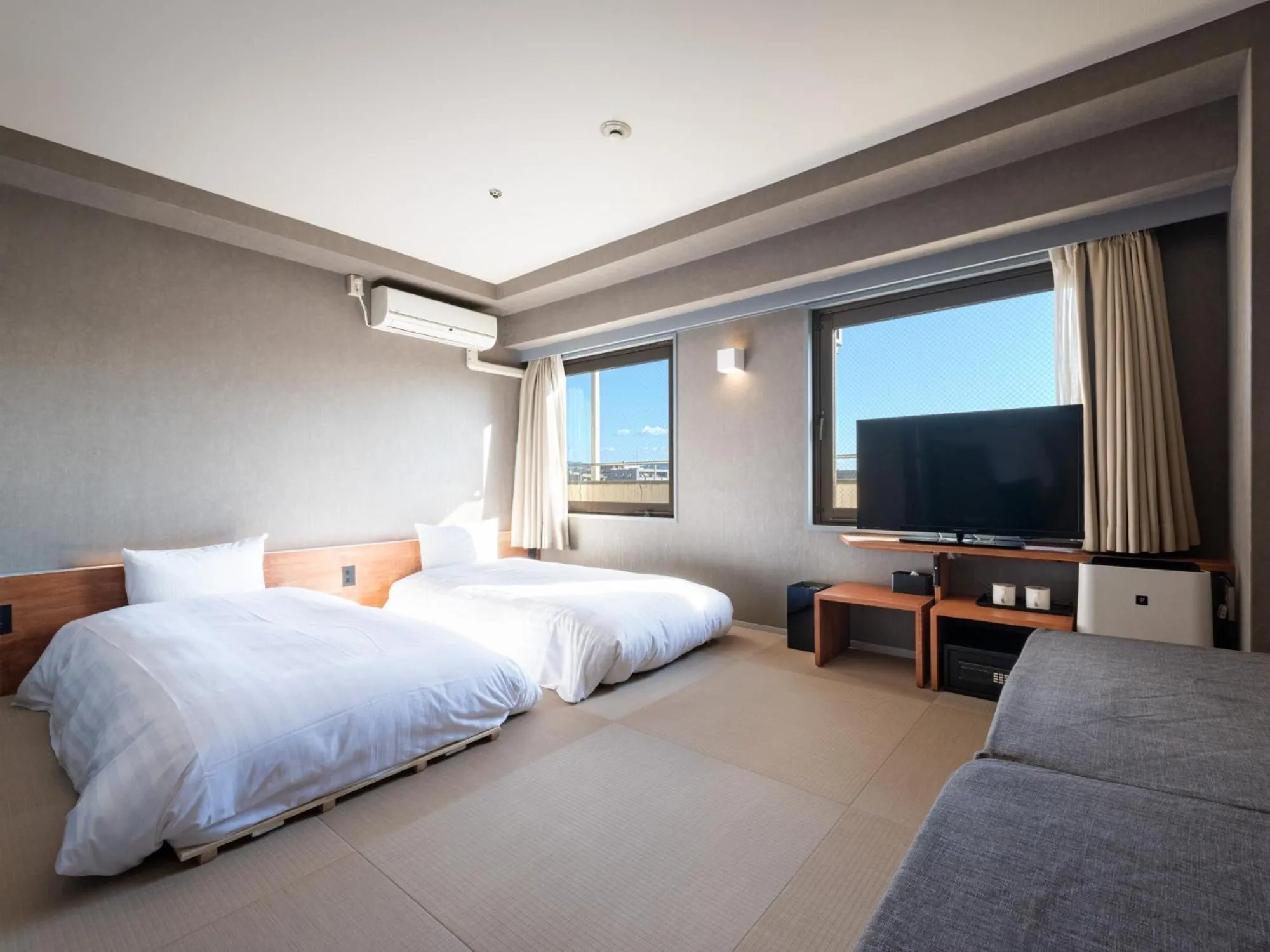 Photo of the whole room, Bed in EN HOTEL Kyoto