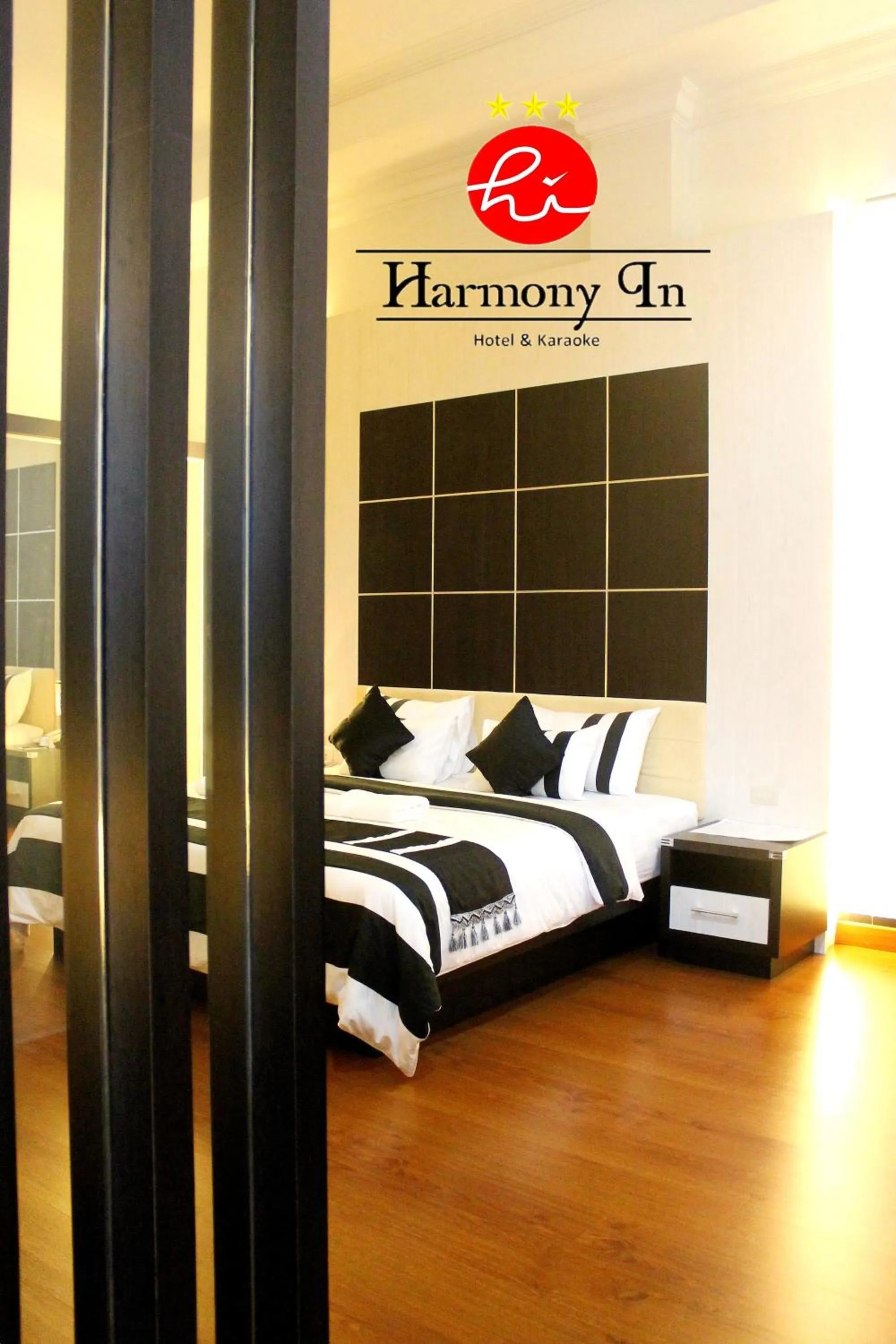 Bedroom, Bed in Hotel Harmony In & Karaoke