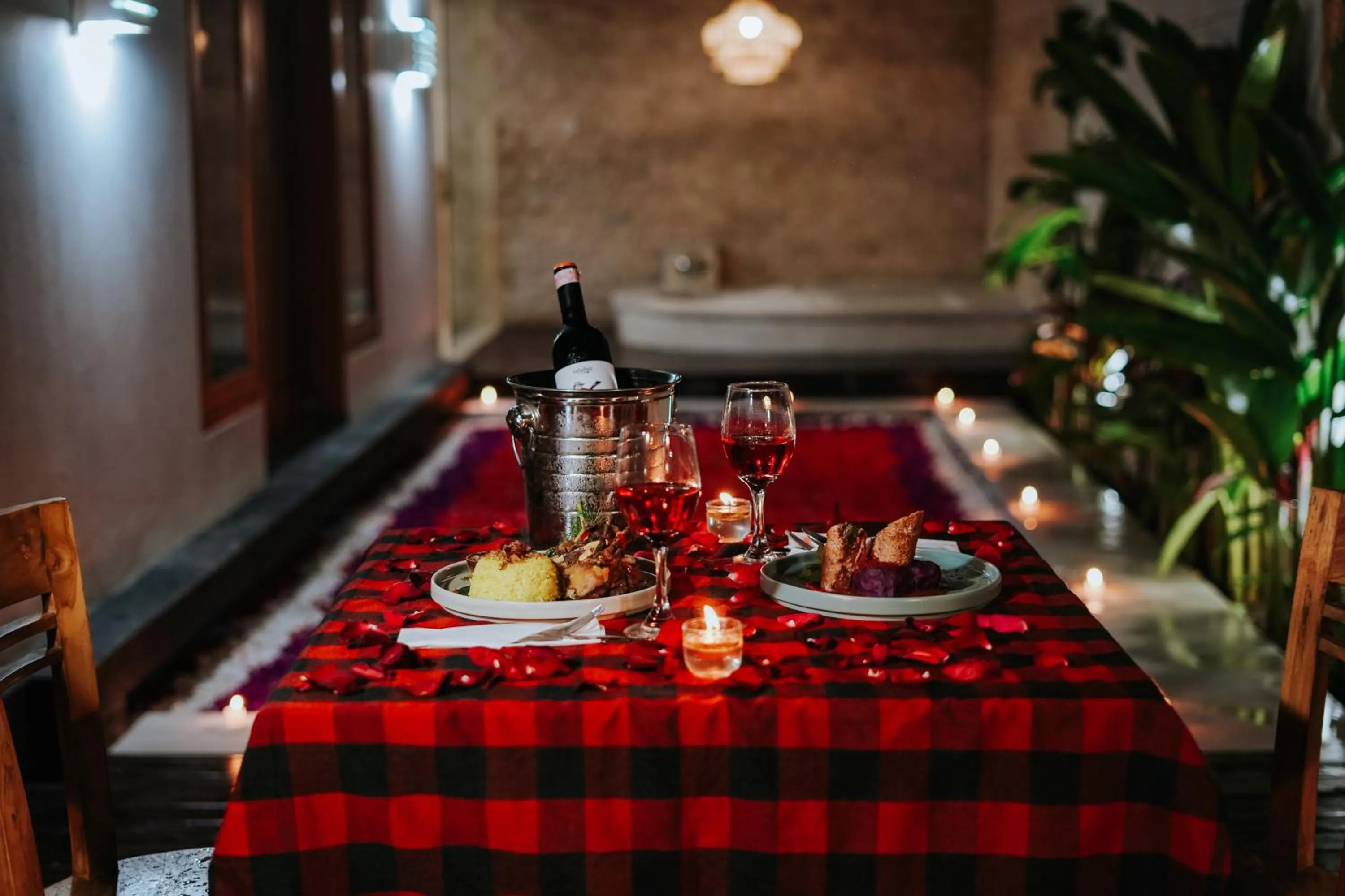 Restaurant/places to eat in Three Brothers Bali Legian Bungalows & Villas