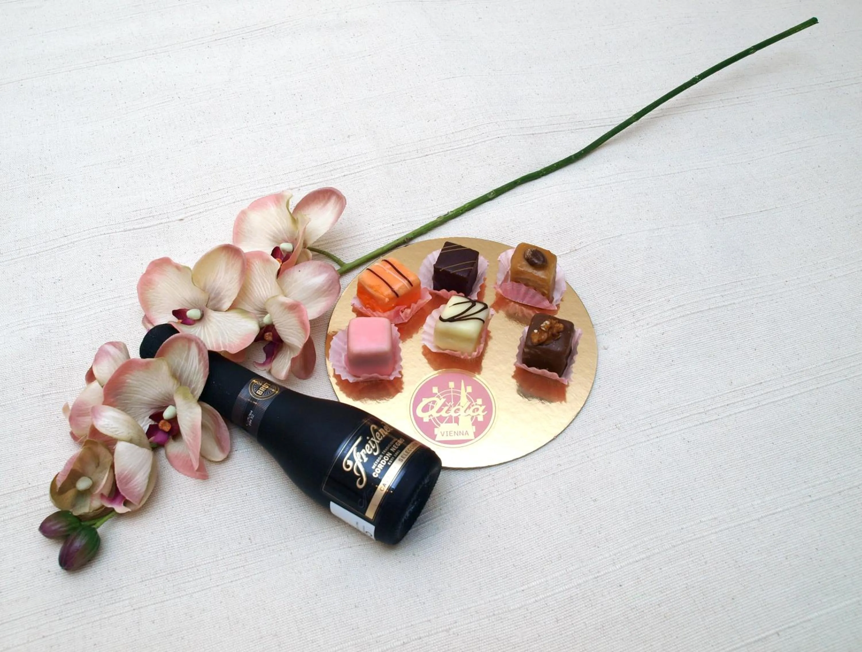 Drinks in Madison Luxury Apartments & Rooms