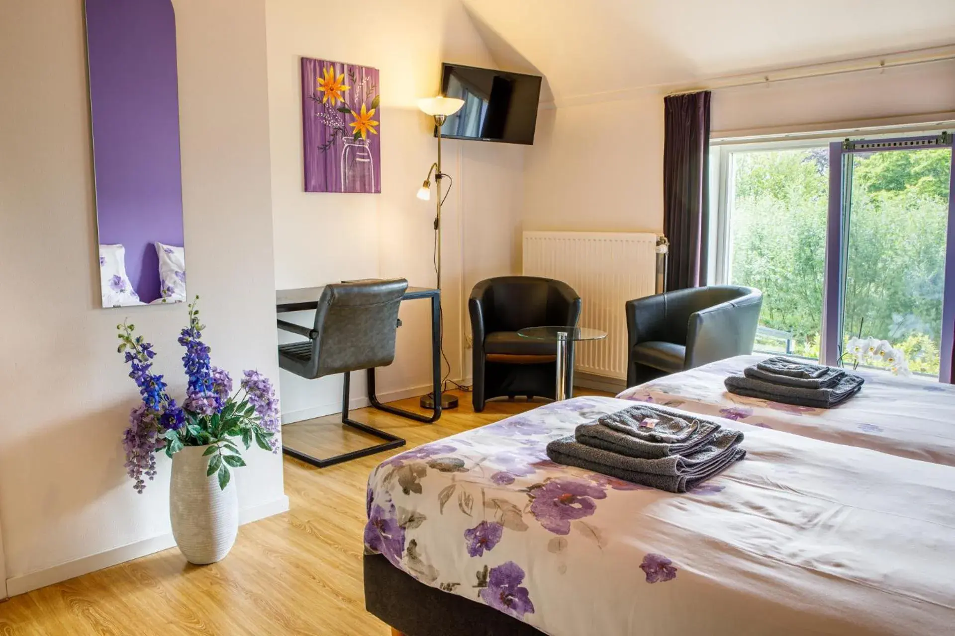 Twin Room with Bathroom - single occupancy in Het Groene Wout Twin Room with Bathroom - single occupancy in Het Groene Wout