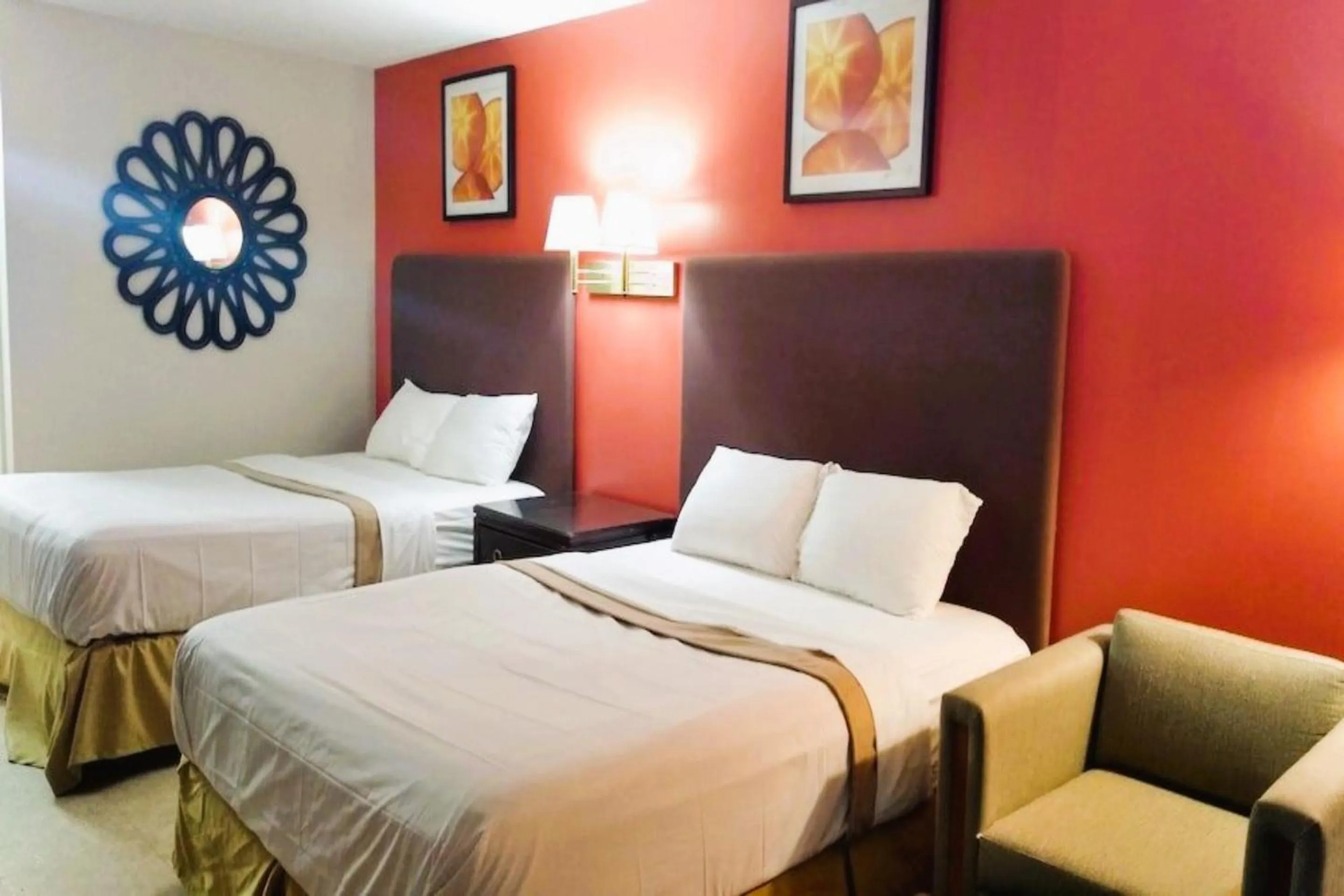 Bedroom in OYO Hotel McIntyre GA, US 441