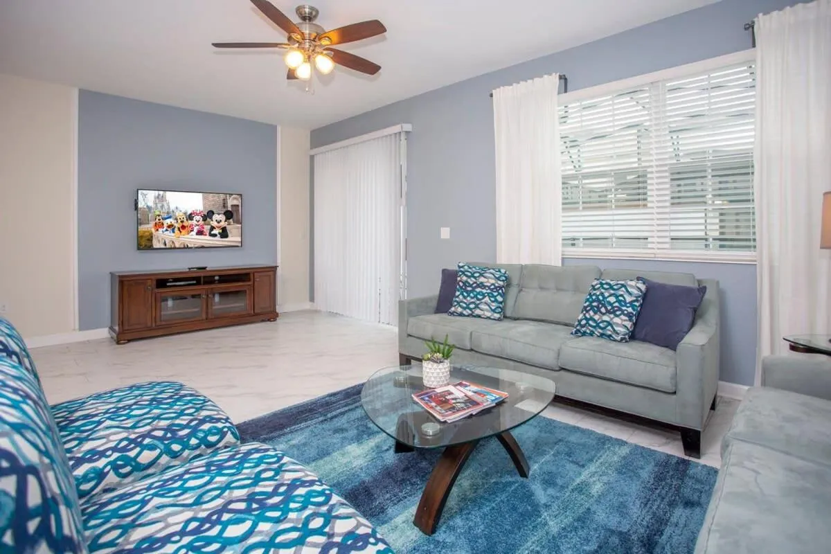 Wonderful 5 Bedroom w/ Pool Close to Disney 4801