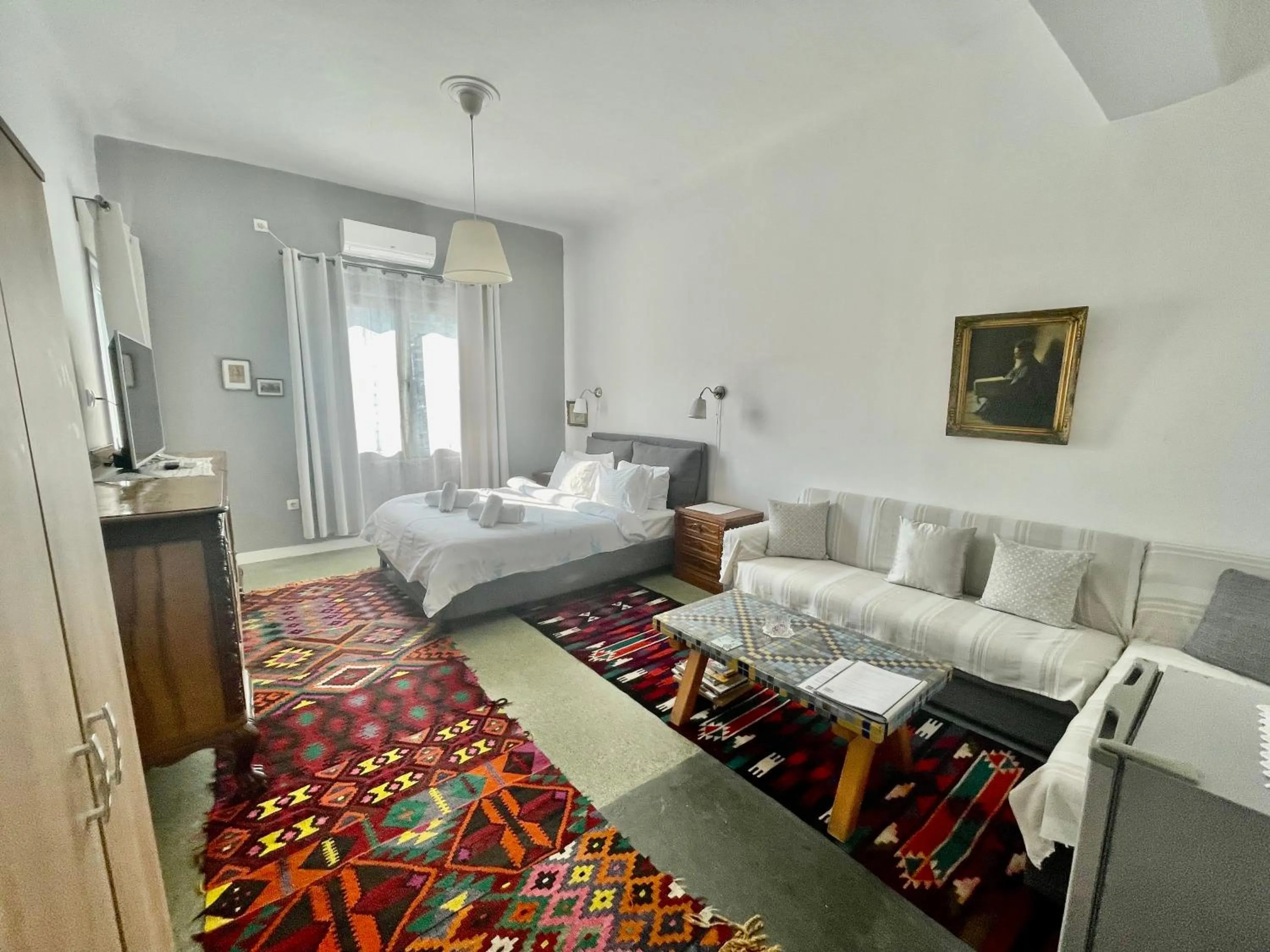 Bed in A litte Taste of Home Guest House