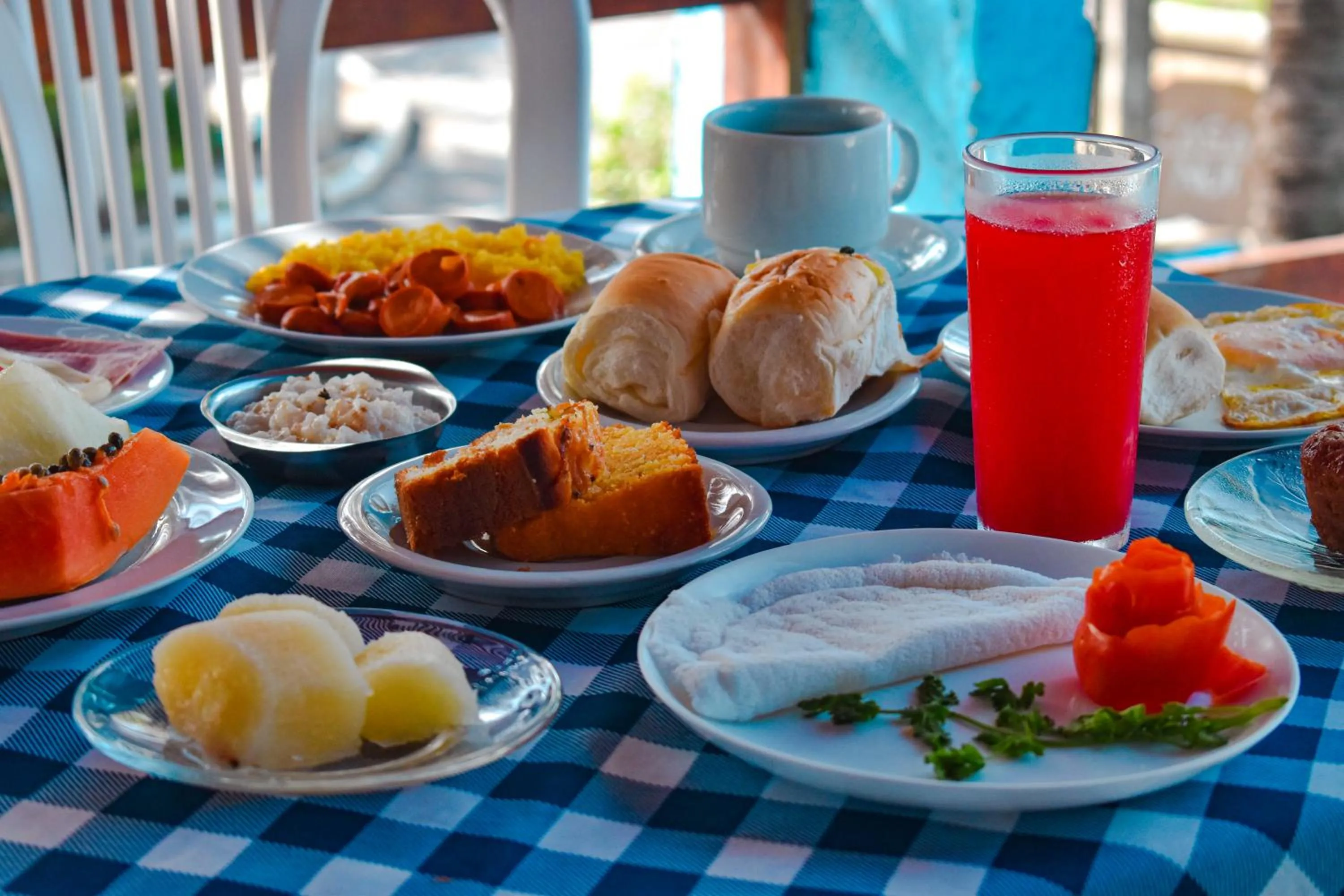 Breakfast in Pousada Casa Nui - Porto de Galinhas by Concavus