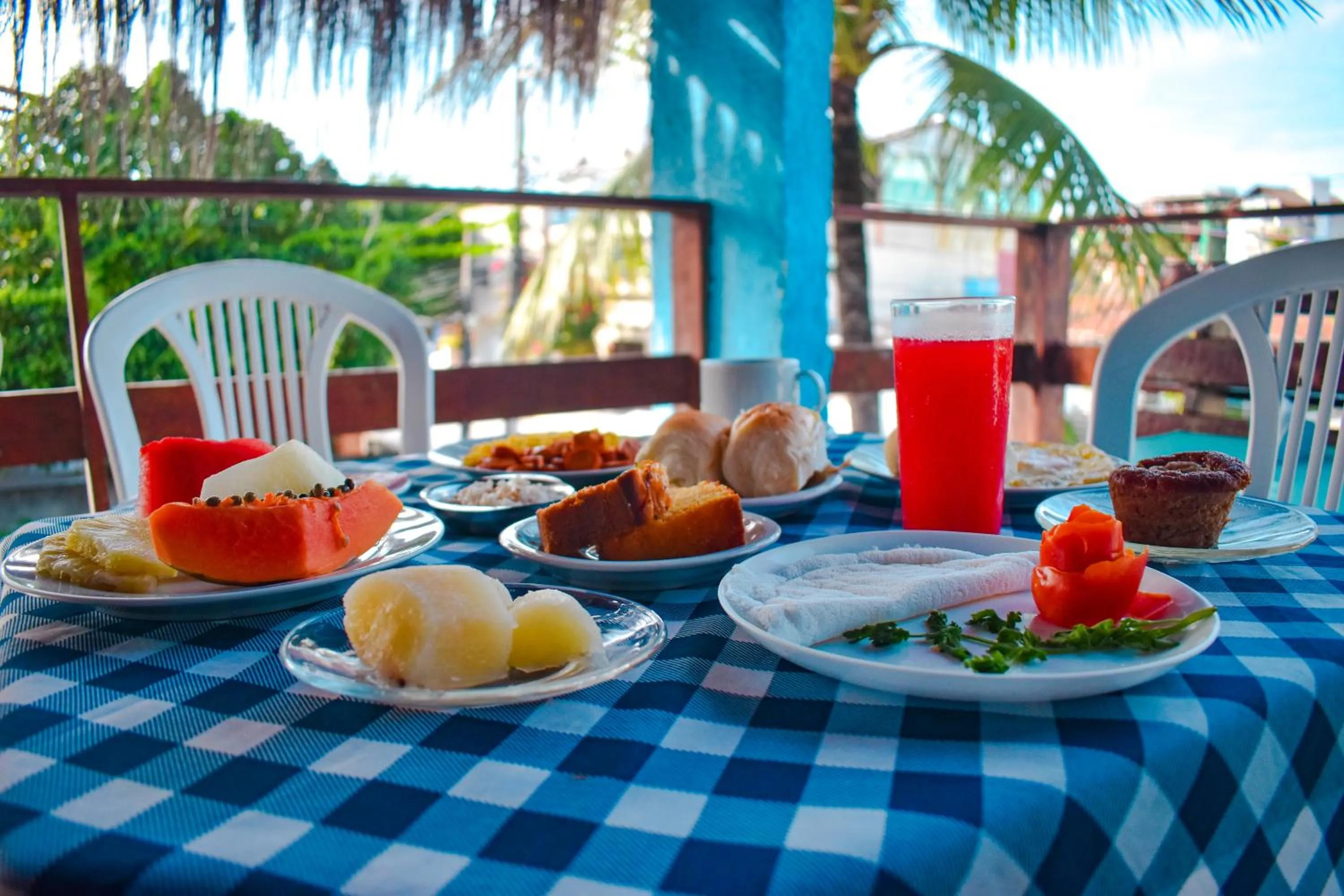 Breakfast in Pousada Casa Nui - Porto de Galinhas by Concavus