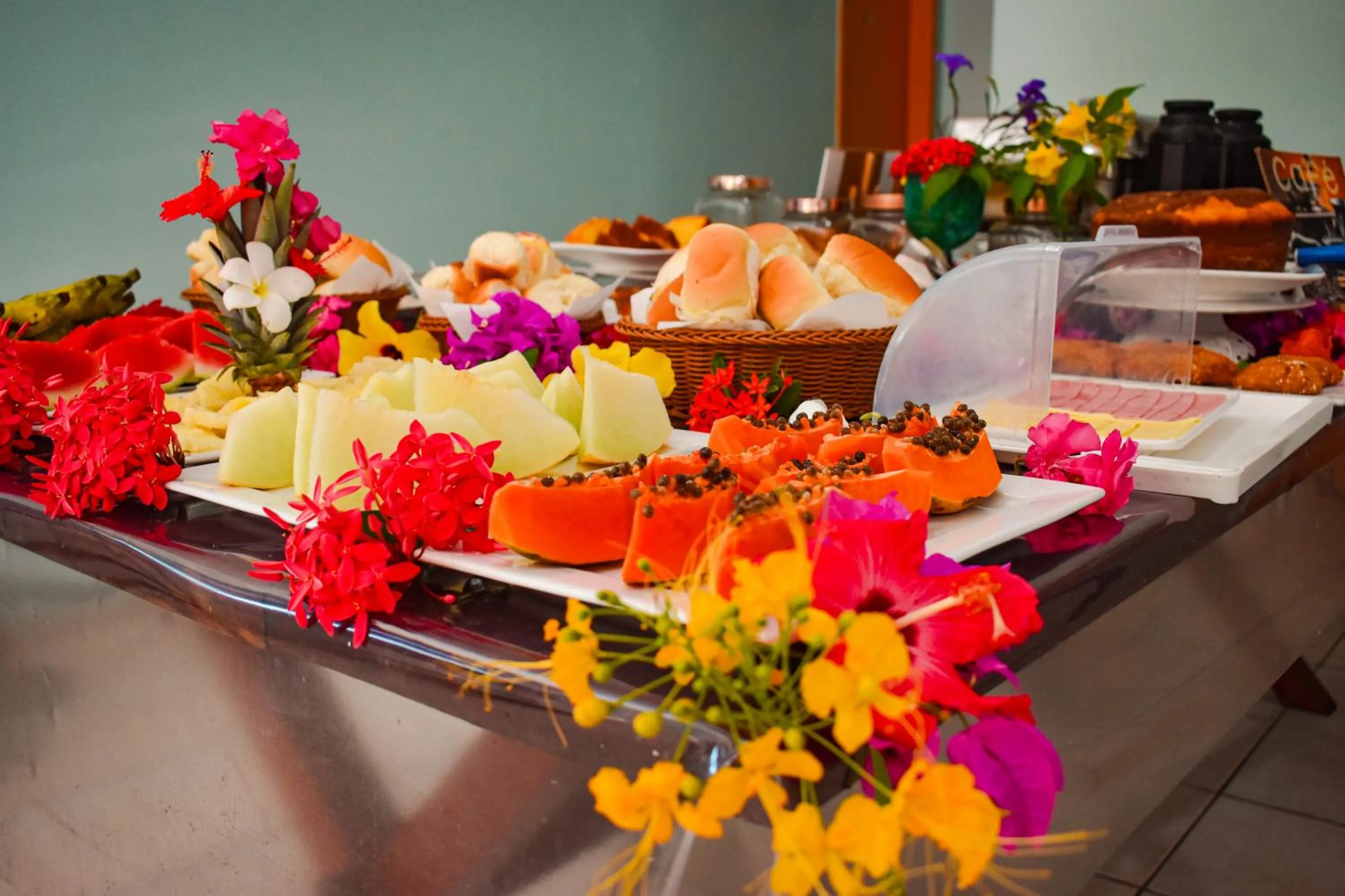 Buffet breakfast in Pousada Casa Nui - Porto de Galinhas by Concavus