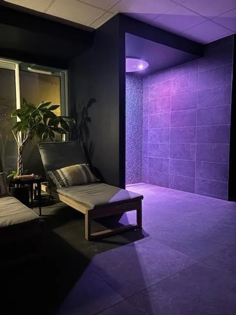 Spa and wellness centre/facilities in Brit Hotel Le Galion & Spa