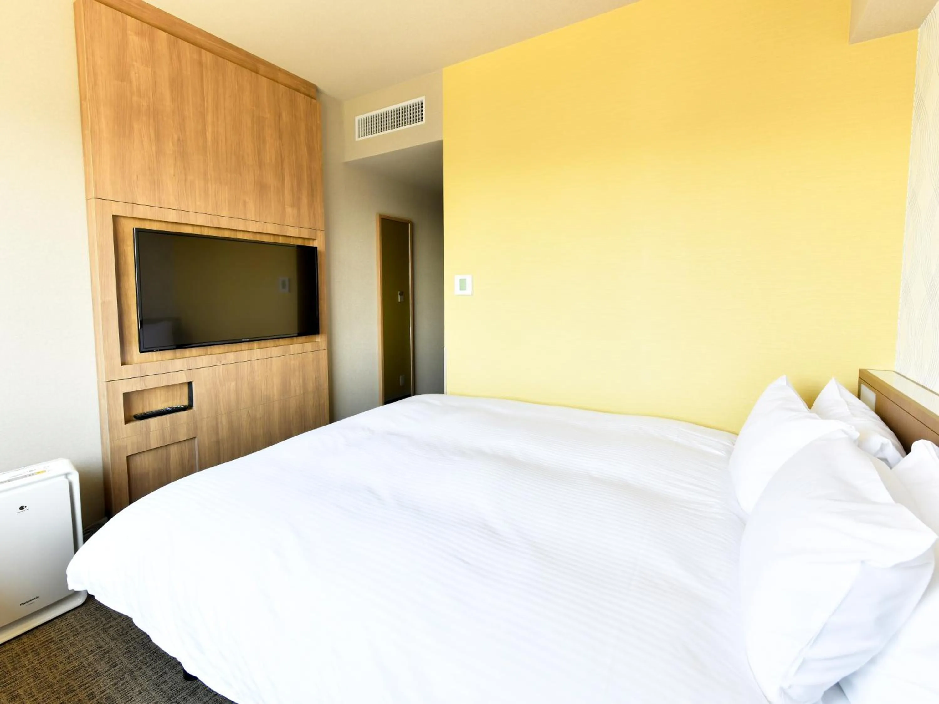 Photo of the whole room, Bed in Wakoshi Tobu Hotel