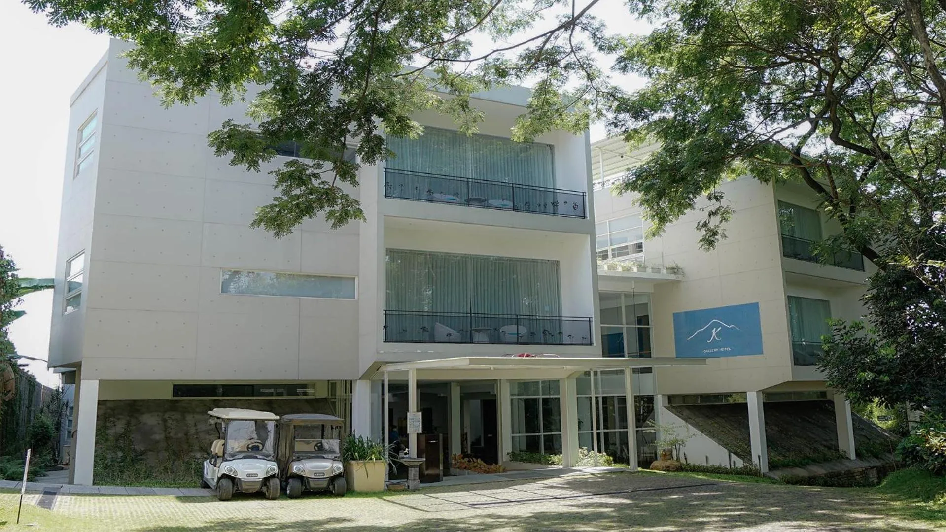 Property building in K Gallery Hotel