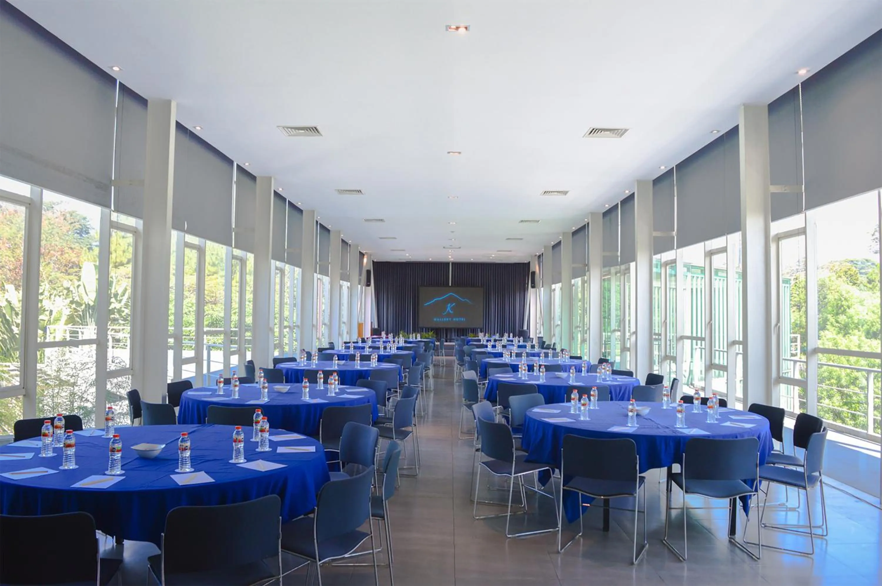 Business facilities in K Gallery Hotel