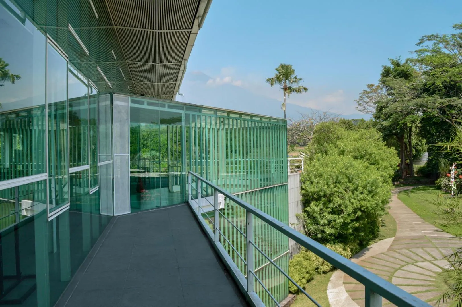 Business facilities in K Gallery Hotel