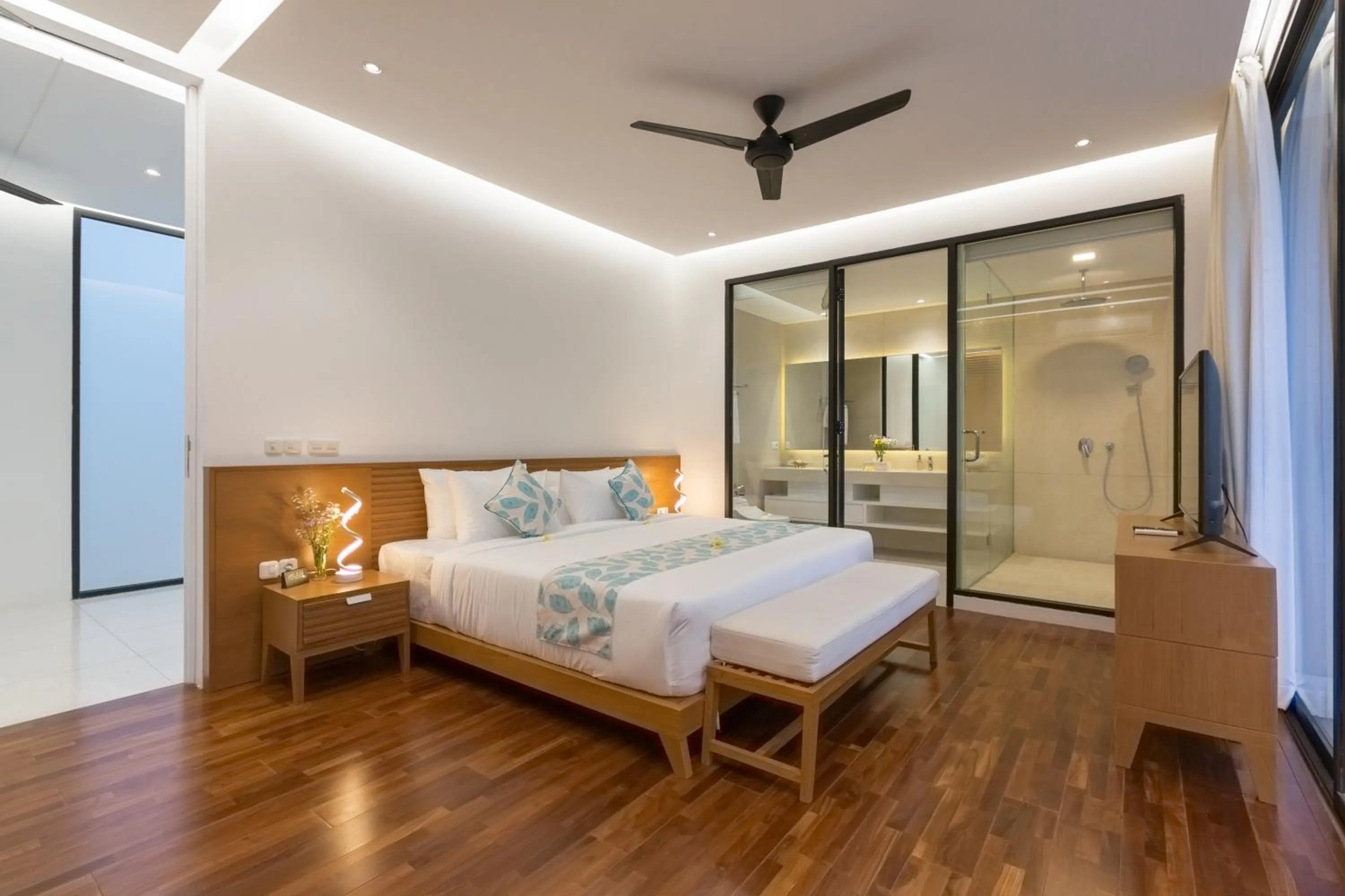 Photo of the whole room, Bed in Villa Damar Canggu by Nagisa Bali