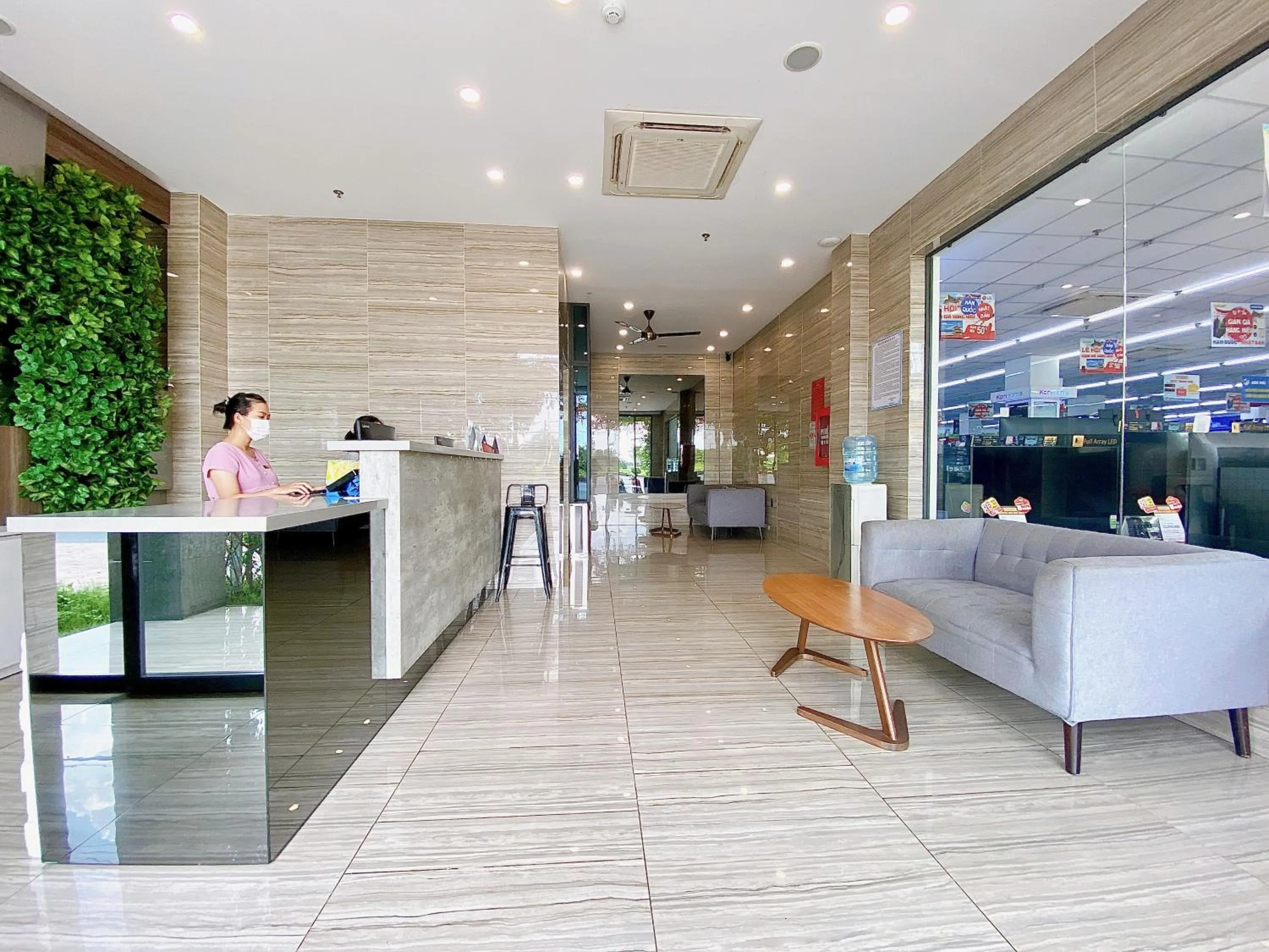 Lobby or reception in The Luxe Hotel Châu Đốc