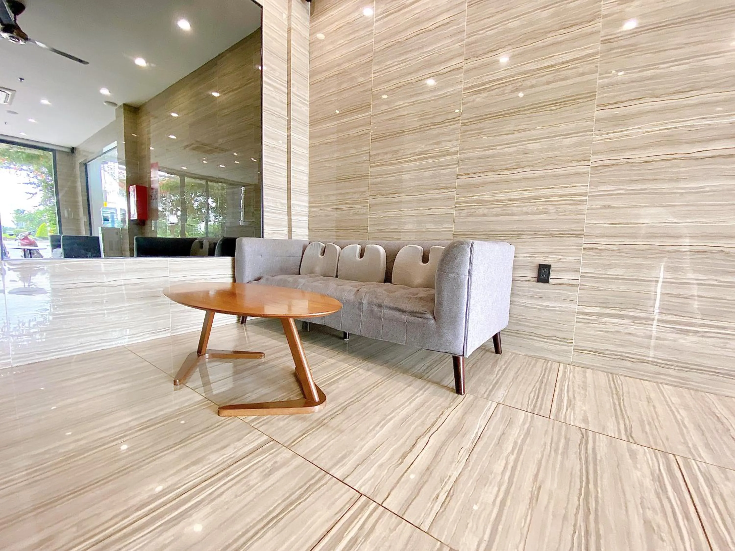 Lobby or reception in The Luxe Hotel Châu Đốc