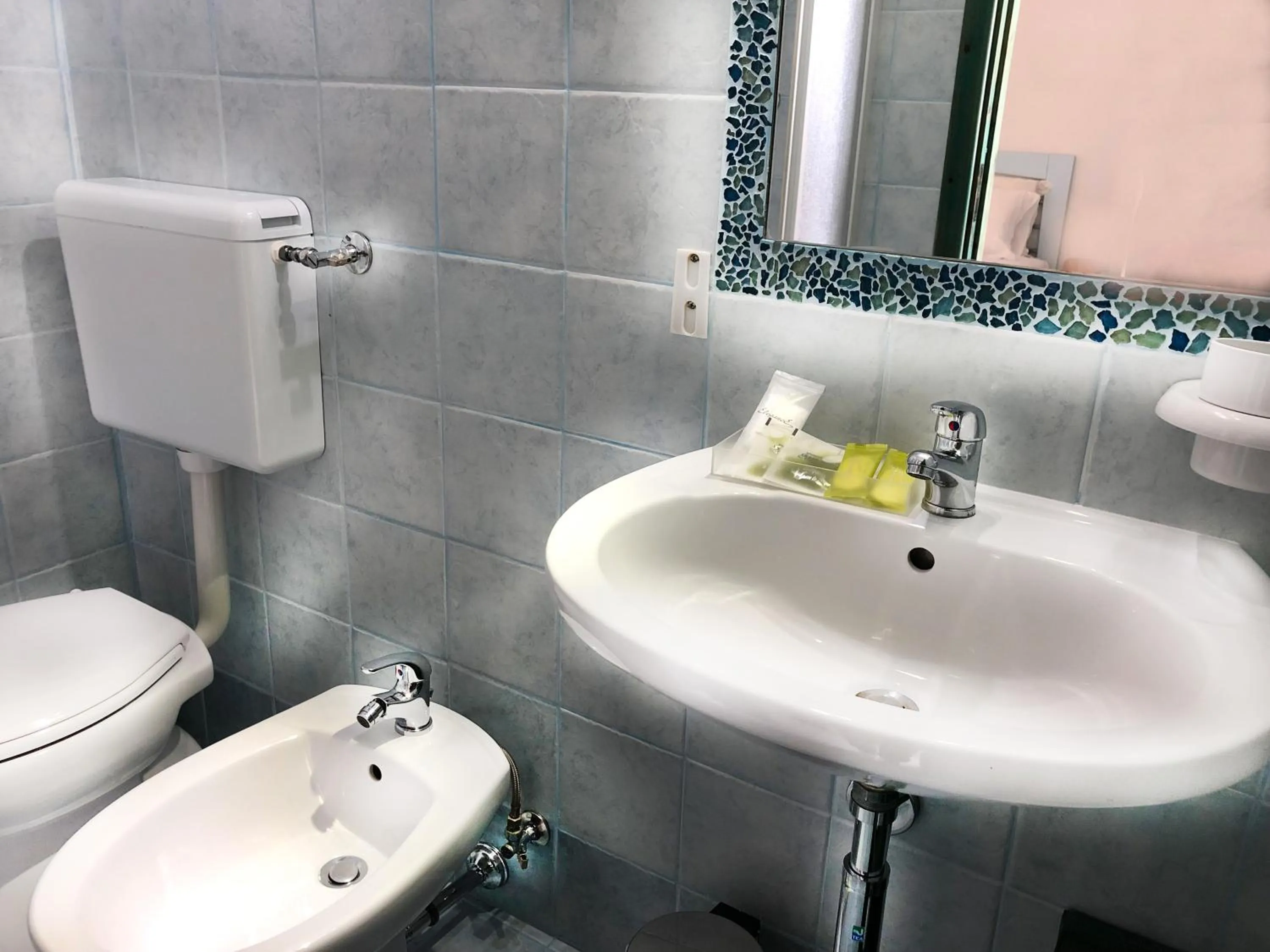 Bathroom in Hotel I Colori Del Mare