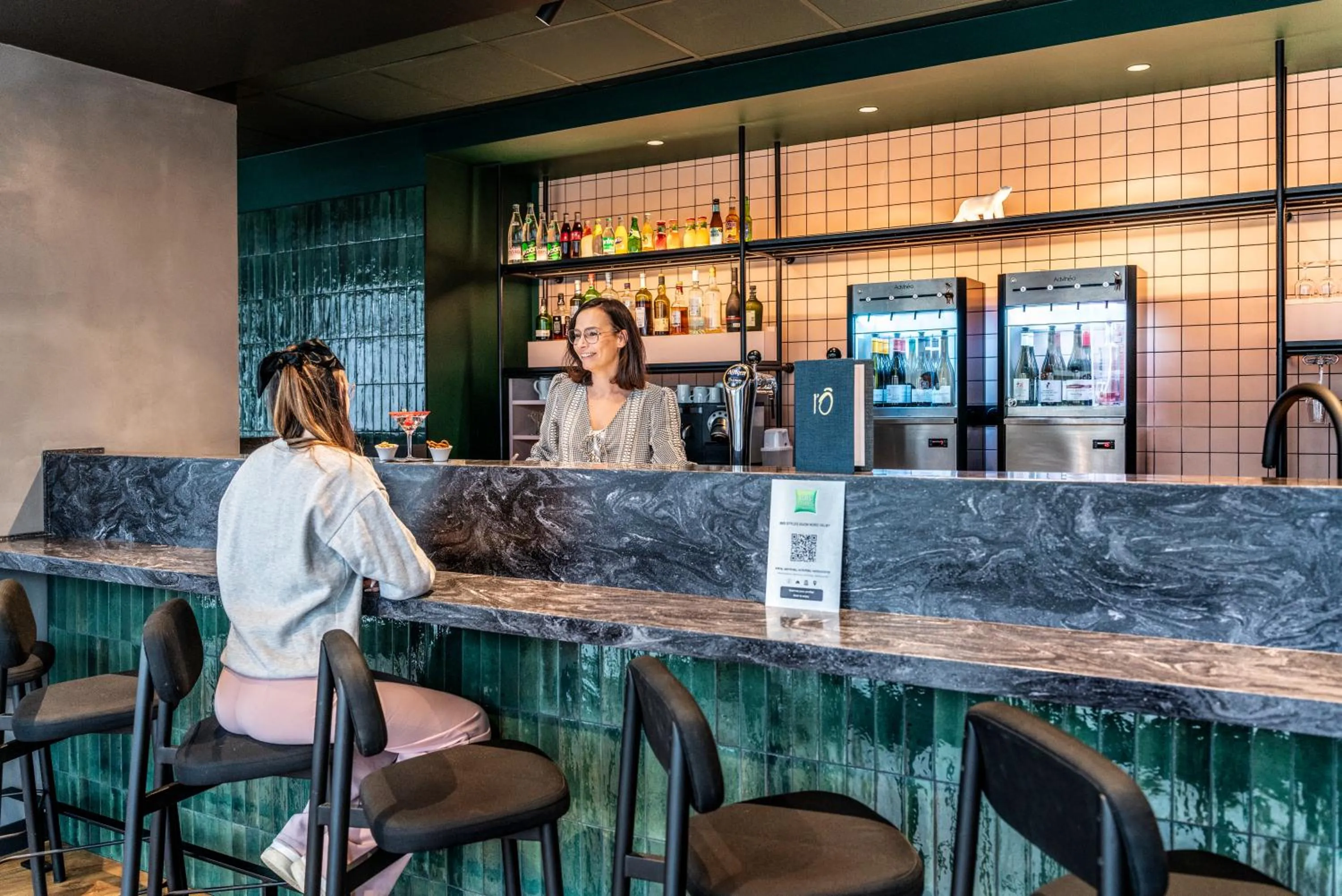 Lounge or bar in Ibis Styles Dijon Nord Valmy